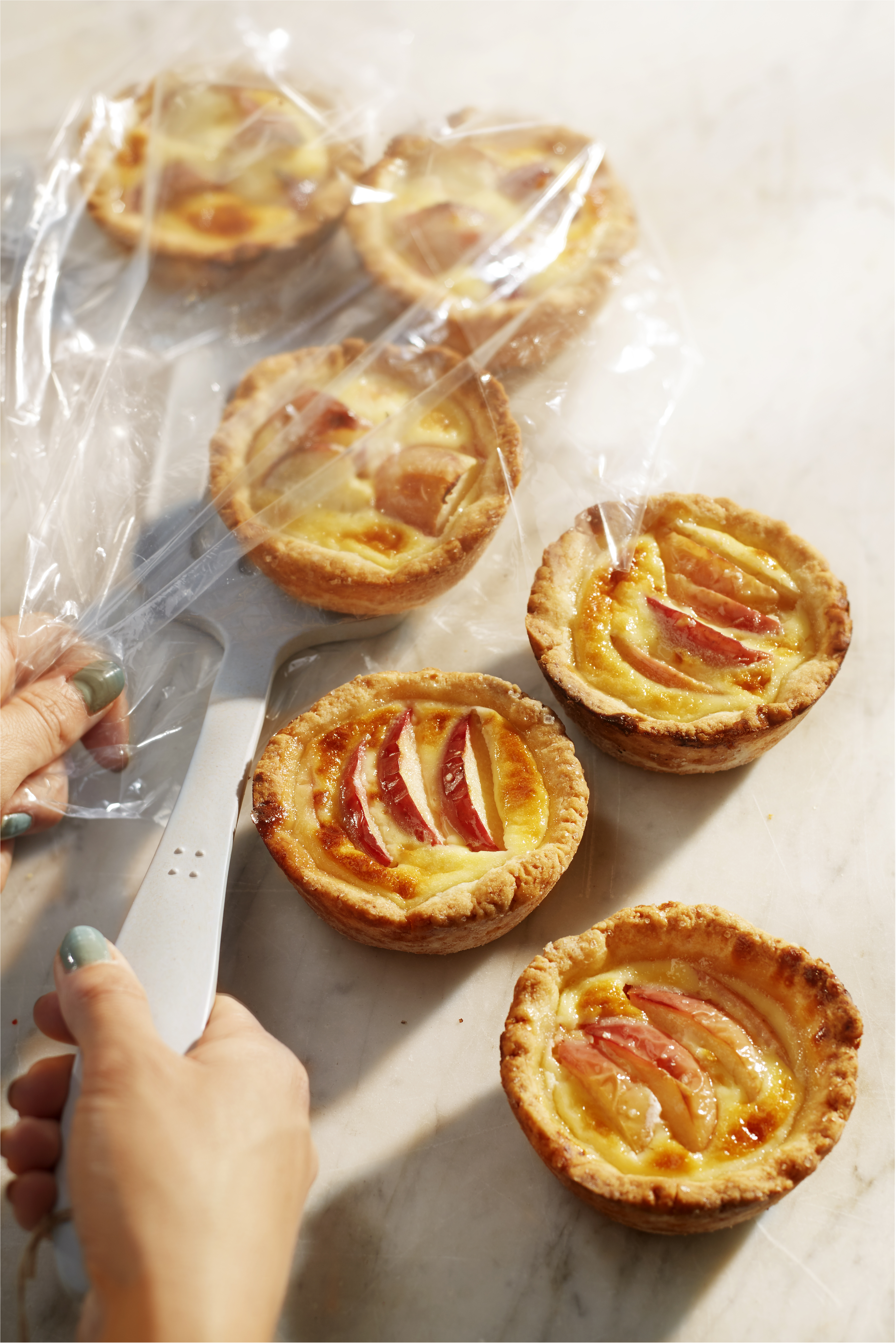 Tartelettes met zomerfruit