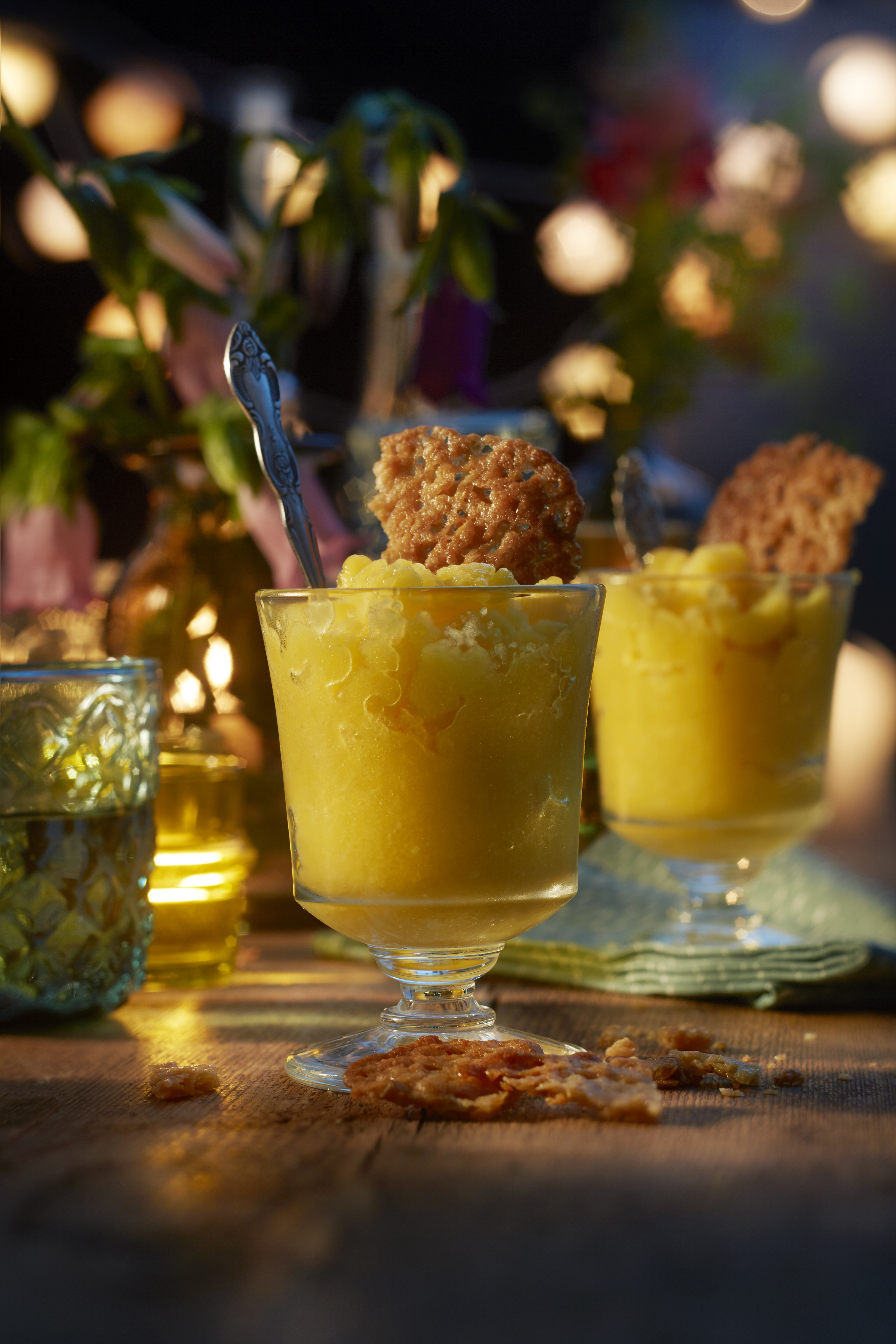Granita van mango, gember en amandelkrokantje