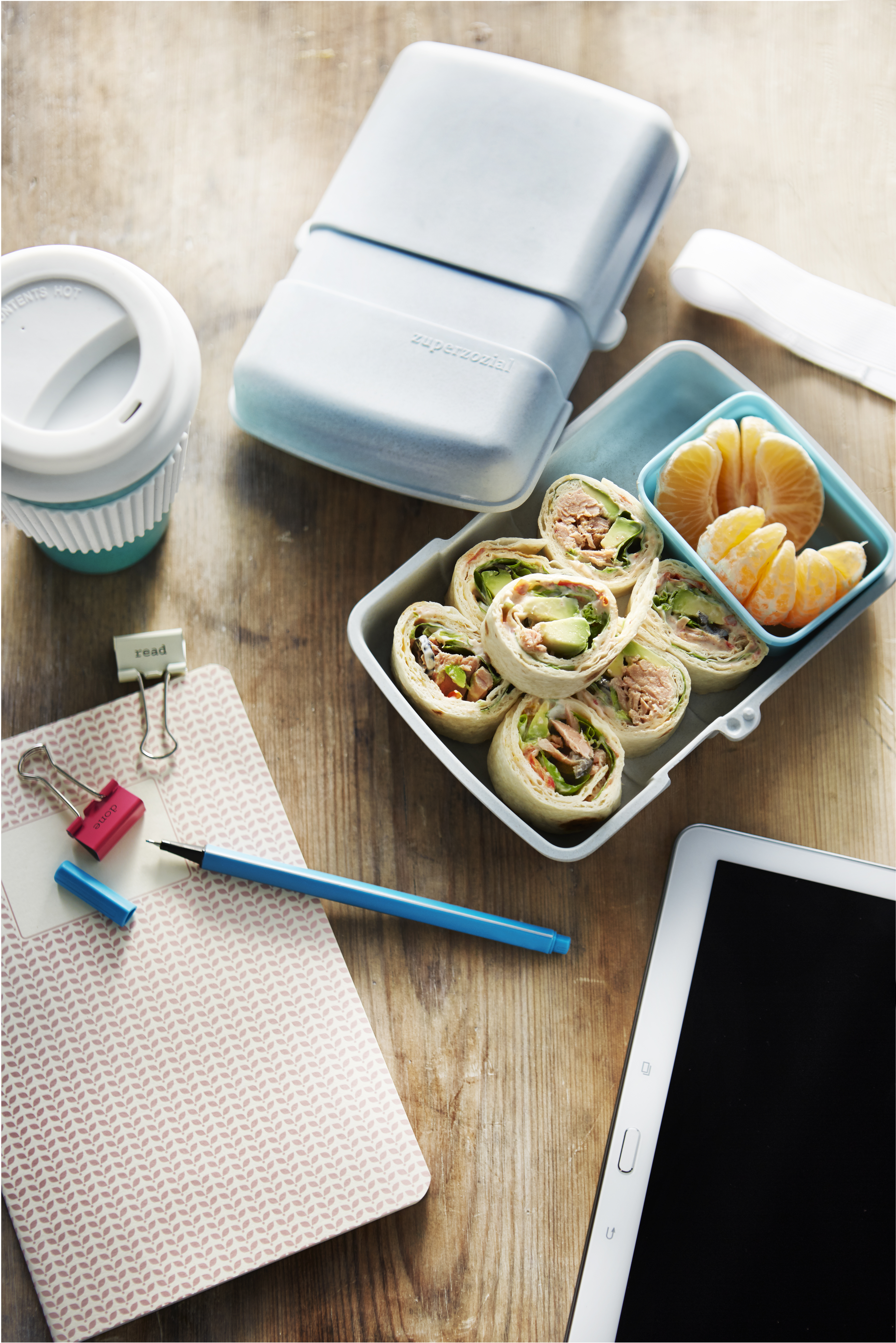 Tonijnrolletjes met tomatenmayonaise en olijven