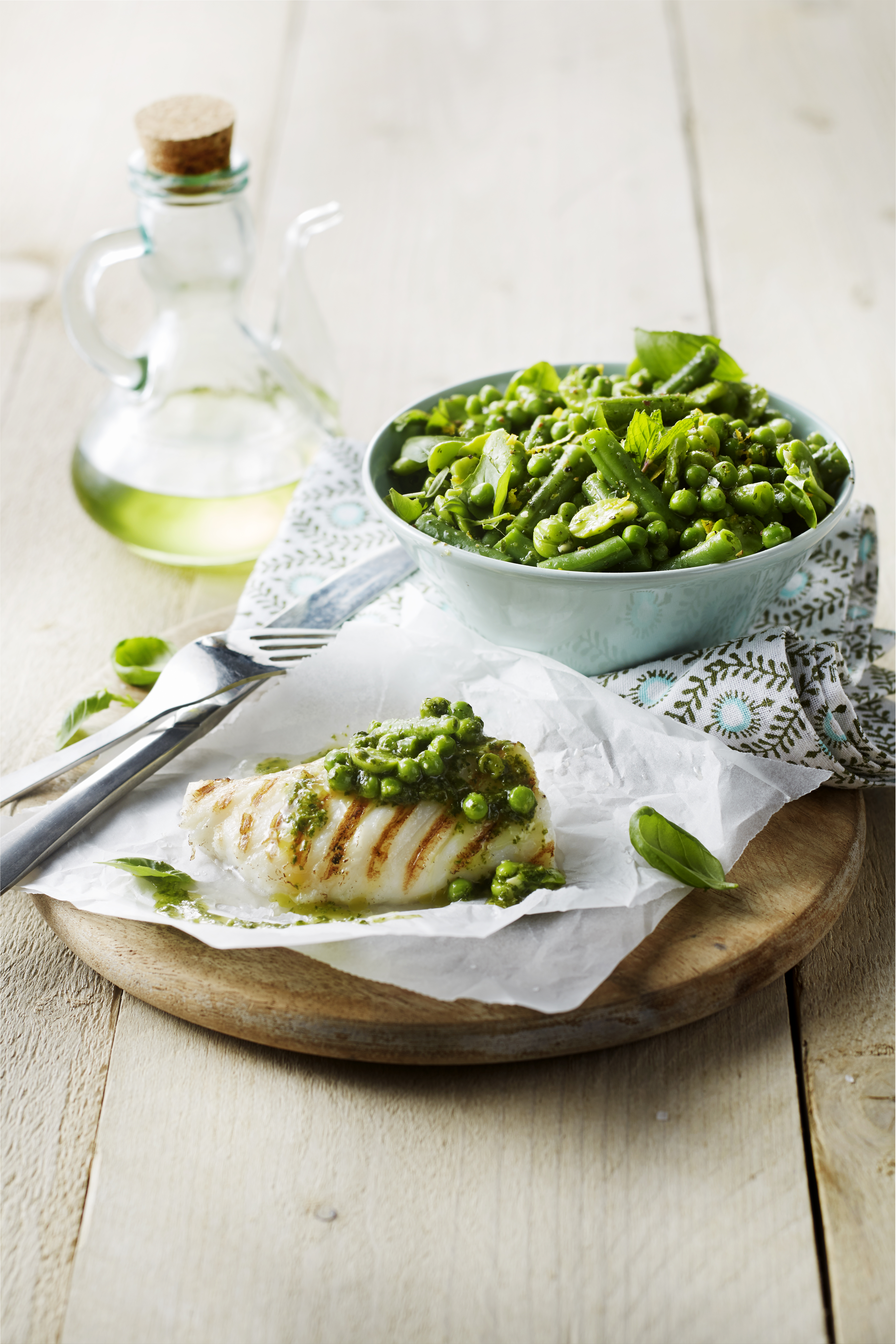 Bonensalade met gegrilde vis