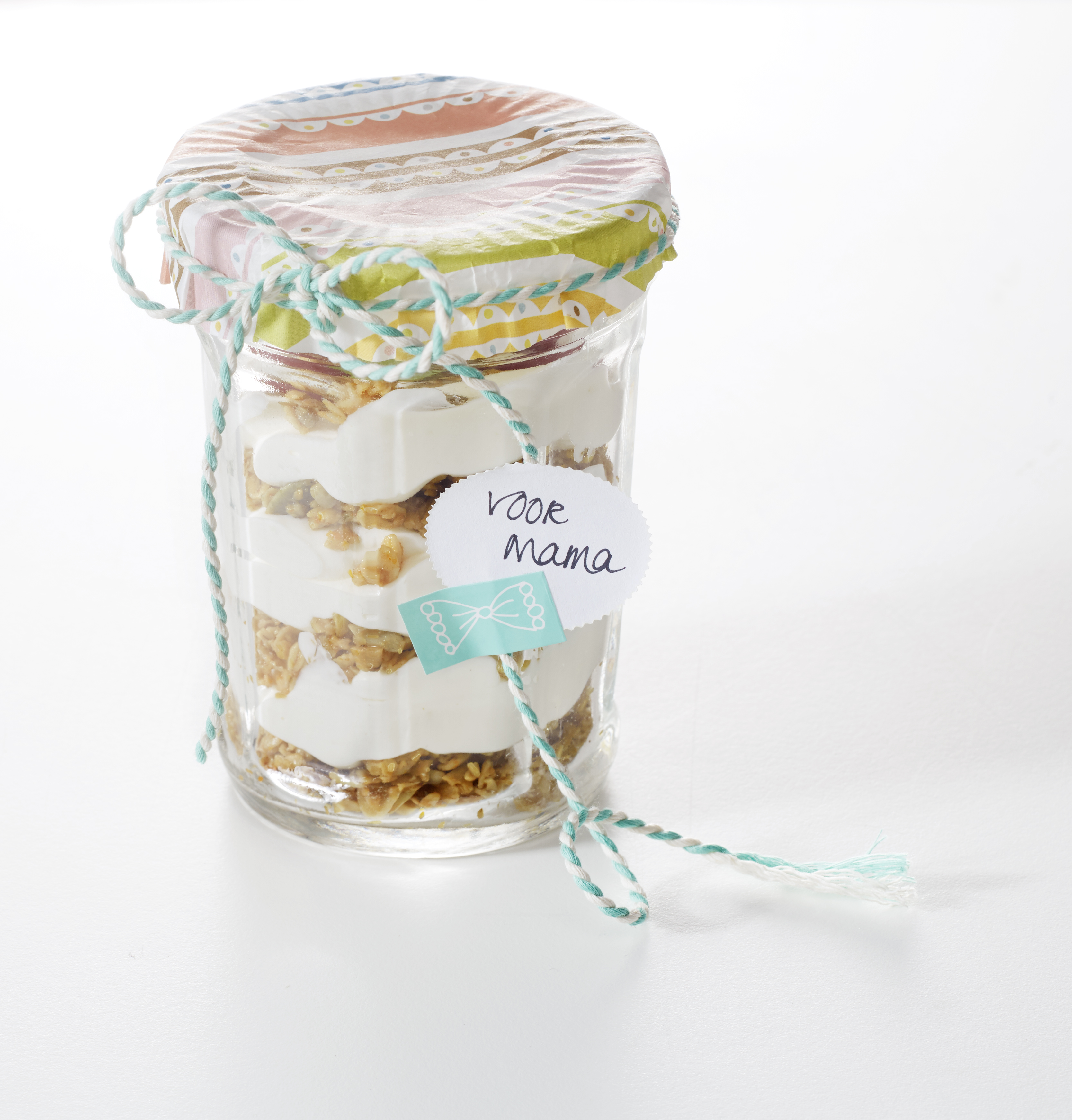 Cheesecake in a jar met granola en frambozen