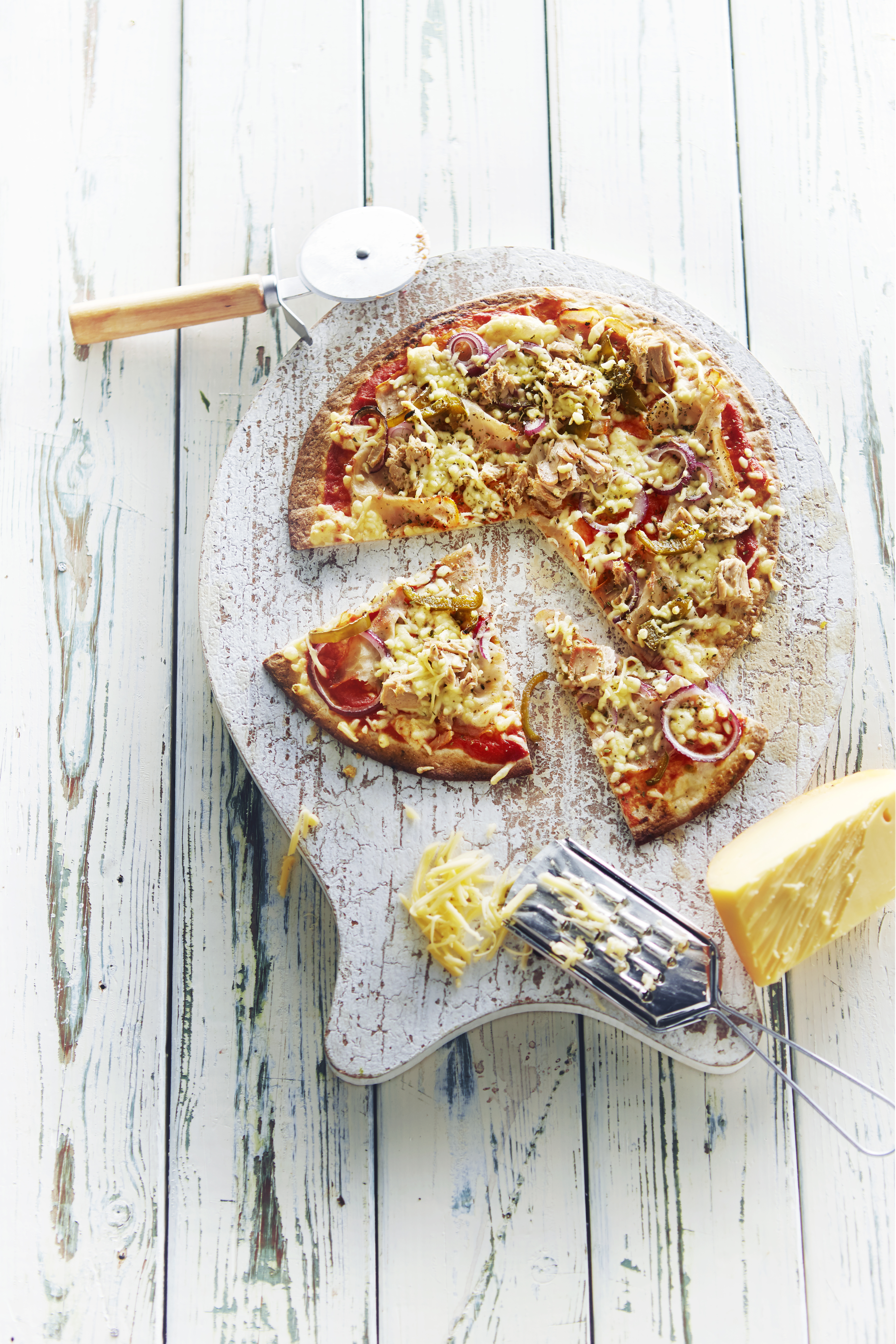 Flatbread-pizza pork & tuna melt