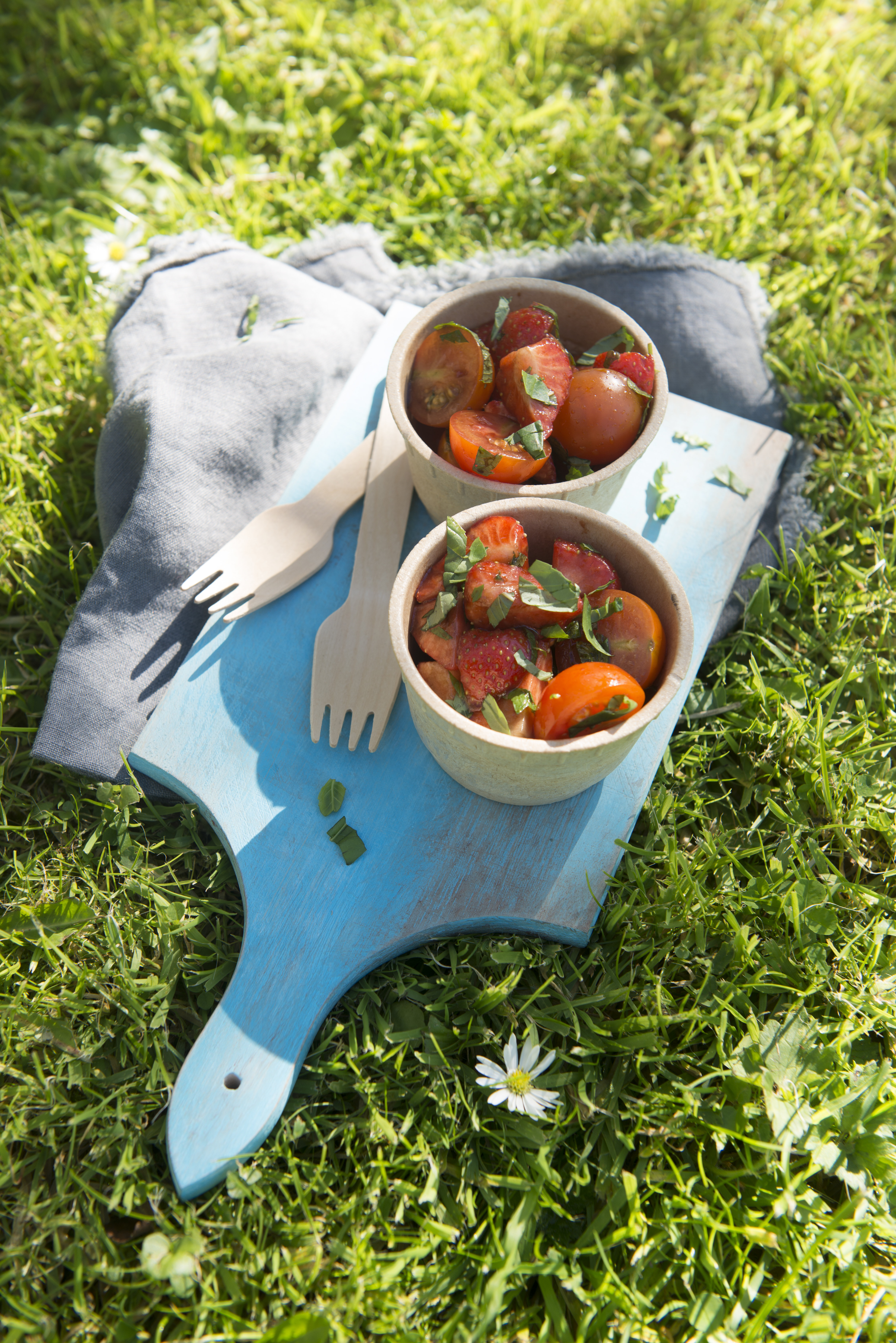Tomatensalade met aardbeien