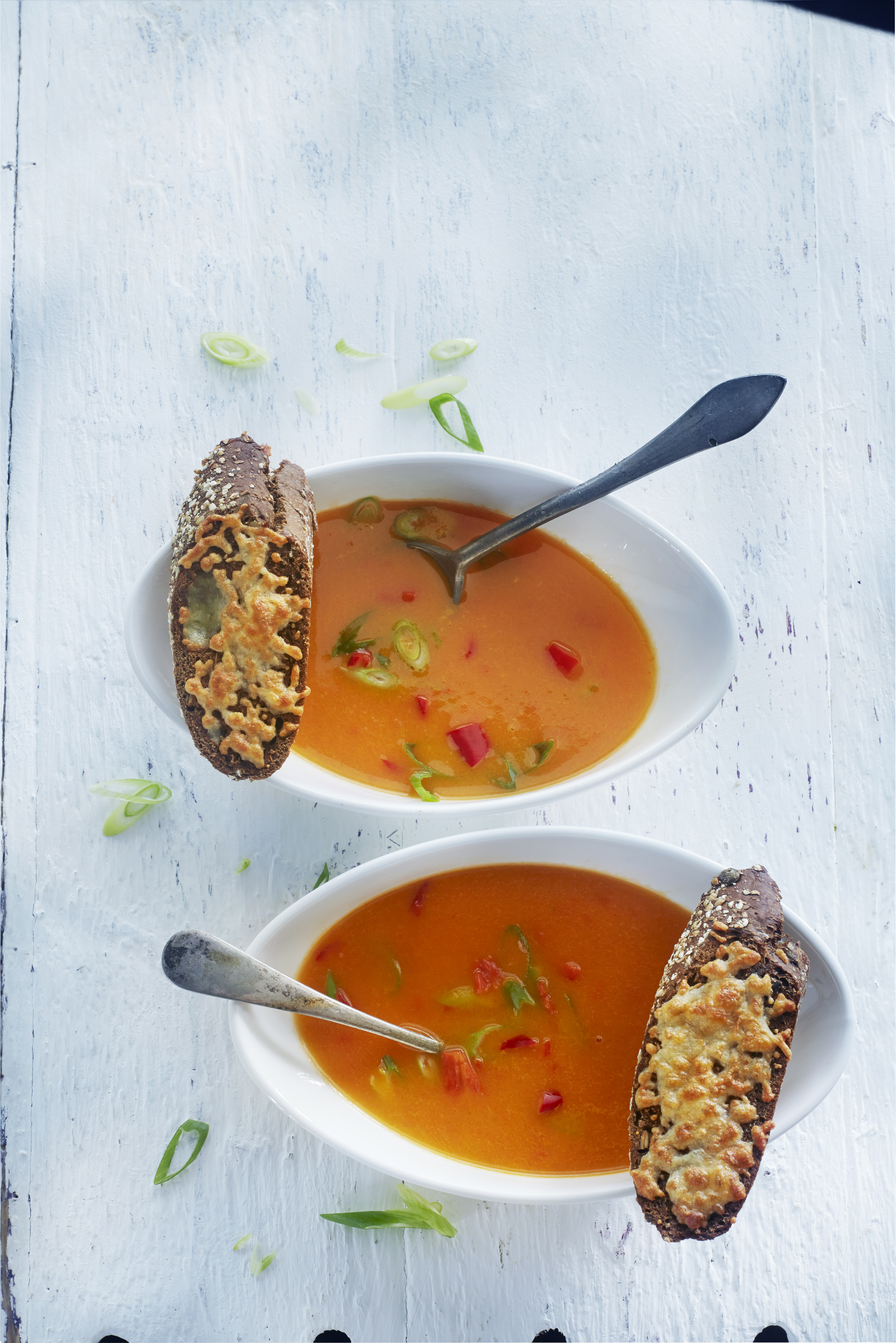 Rodepepersoep met kaascrouton