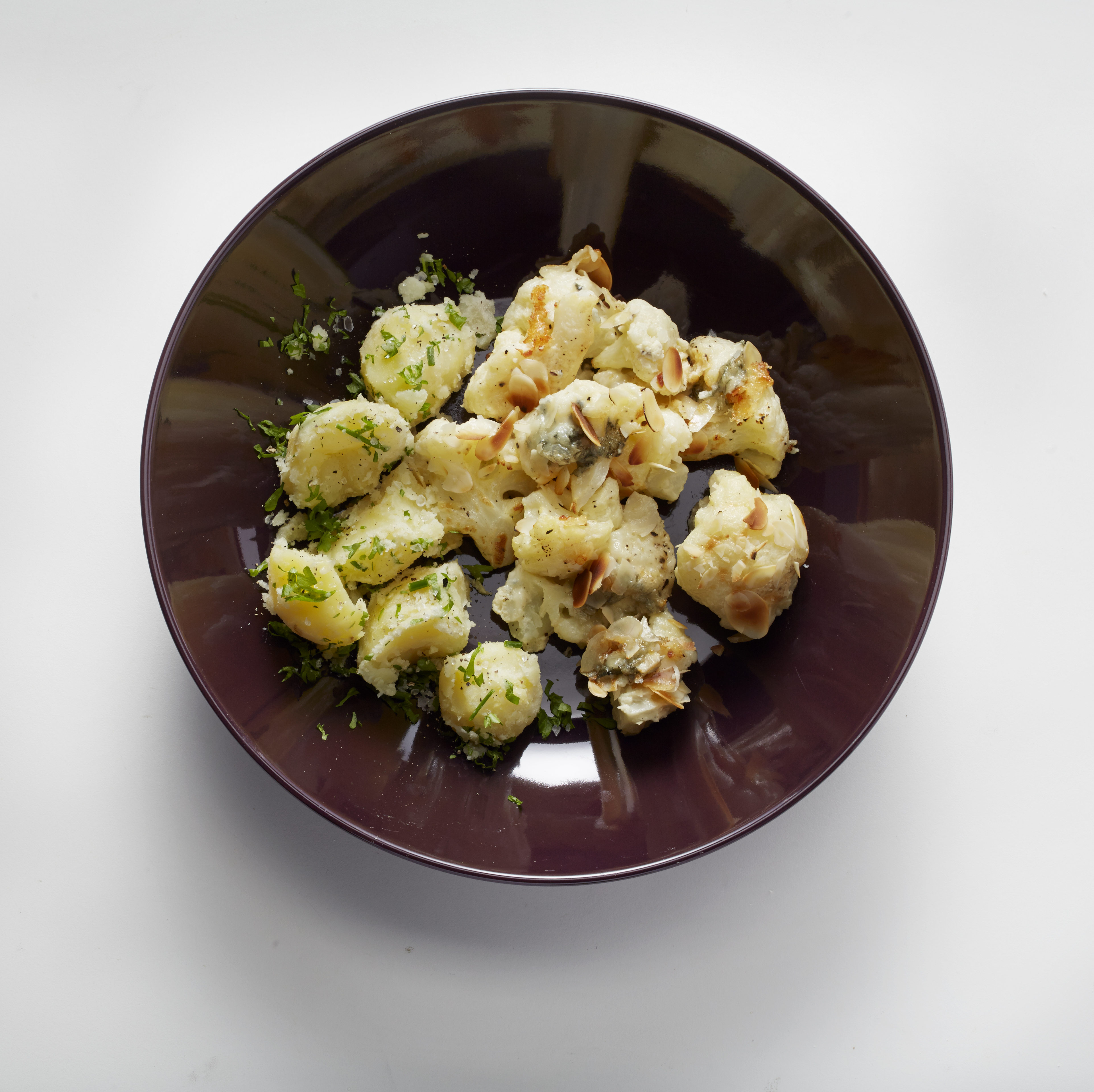 Bloemkoolgratin met blauwe kaas en amandel