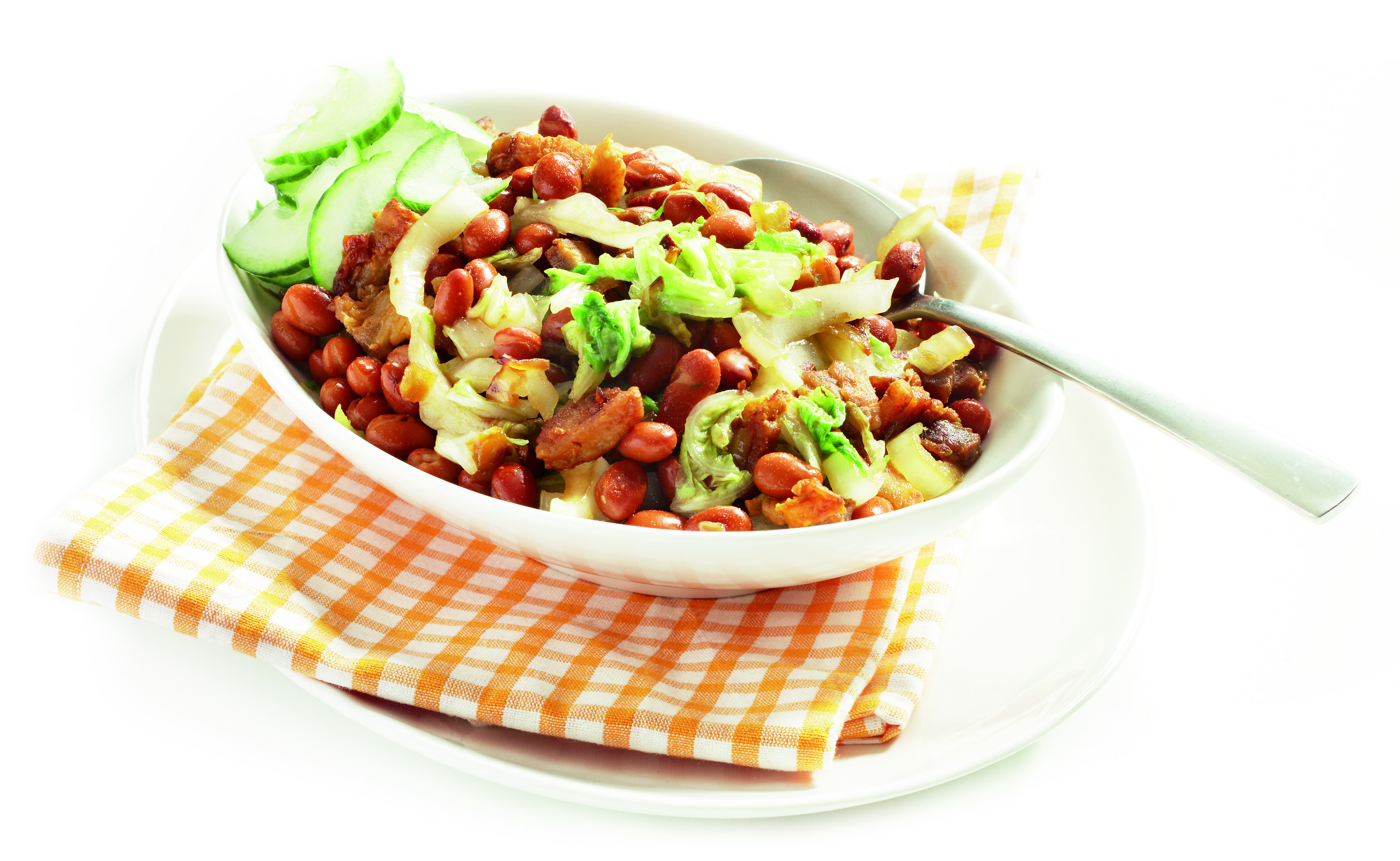 Chilischotel met komkommer en spekjes