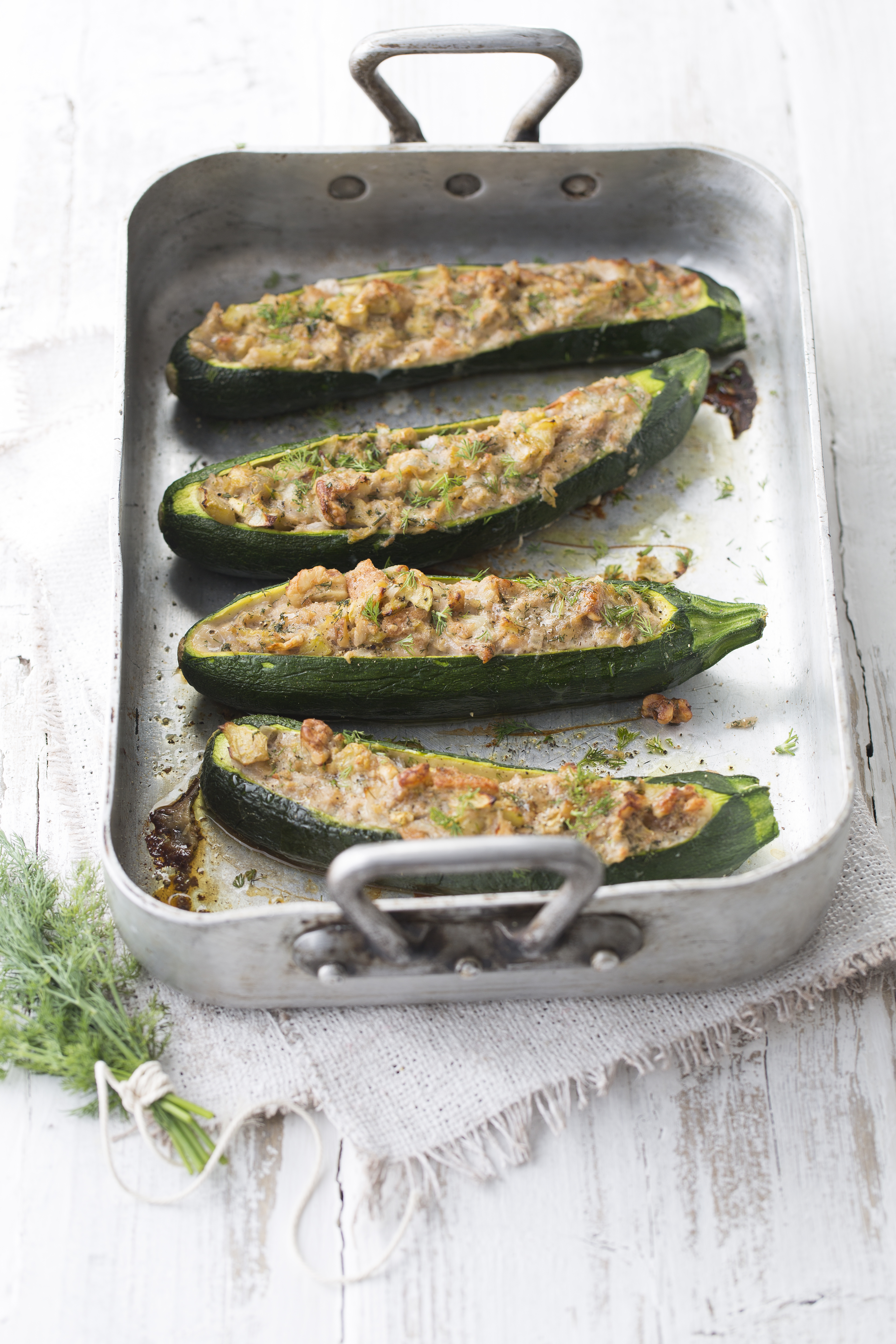 Courgette met walnoten en mozzarella