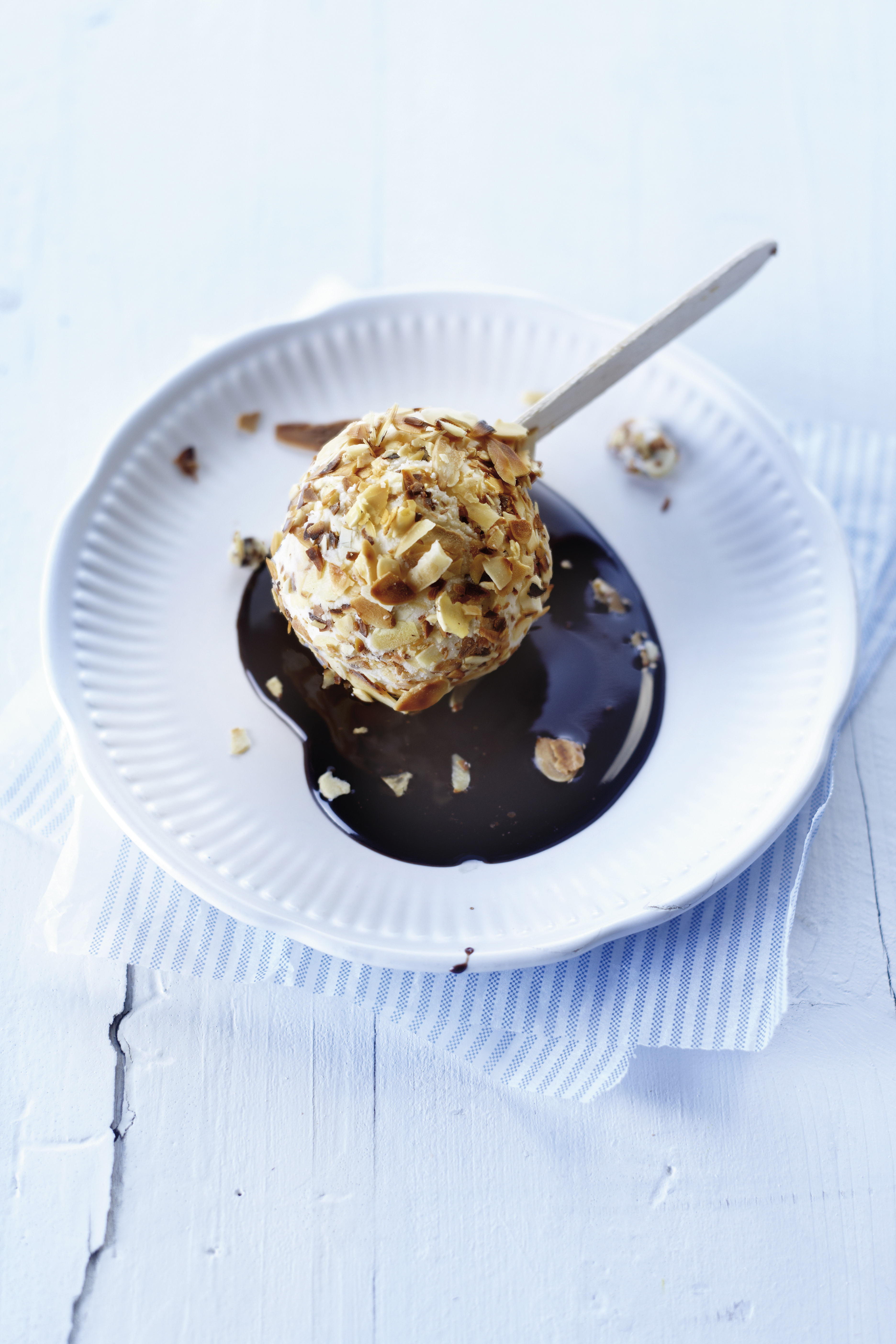 Amandelijslolly´s met chocoladesaus