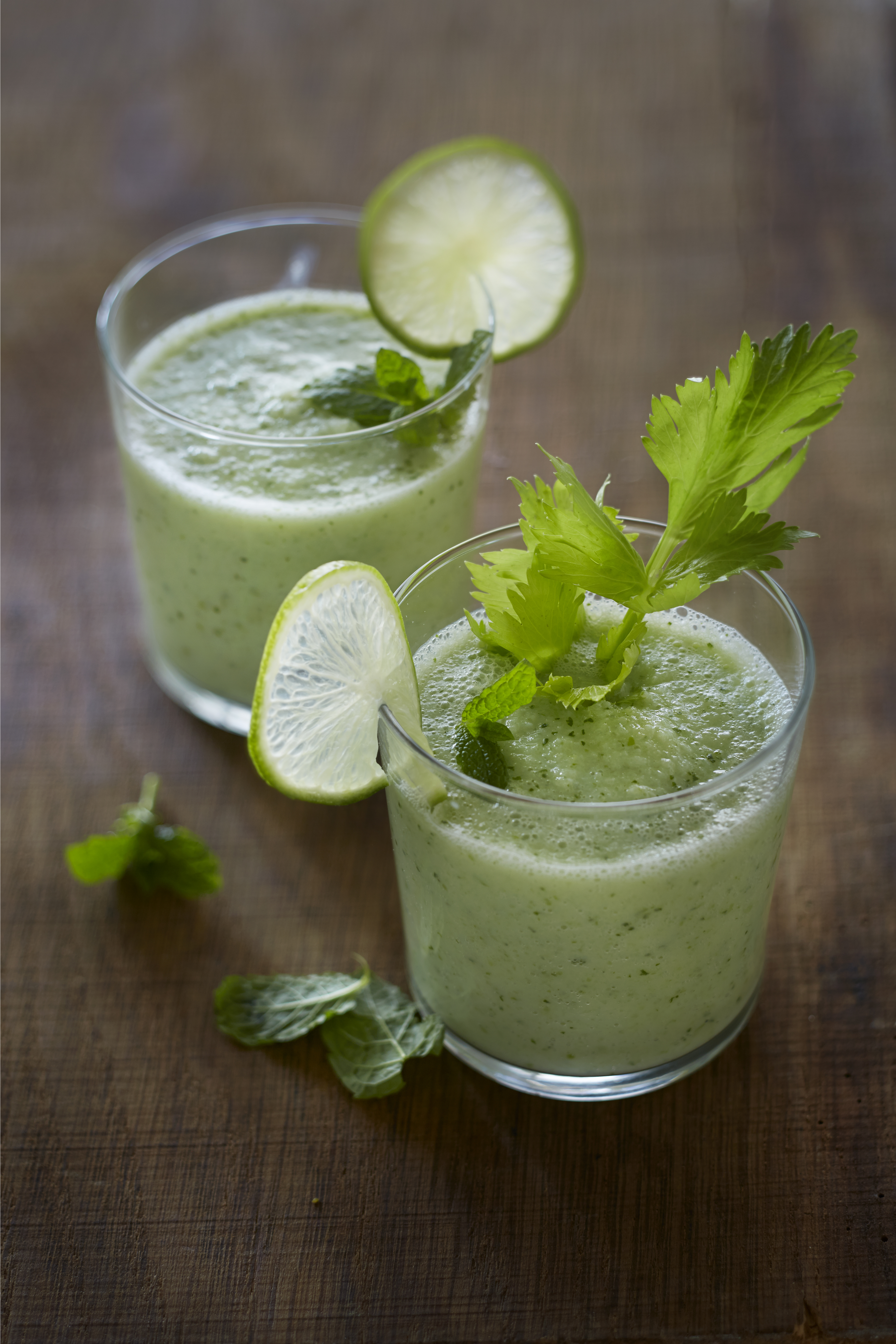 Komkommer-selderijsmoothie met munt