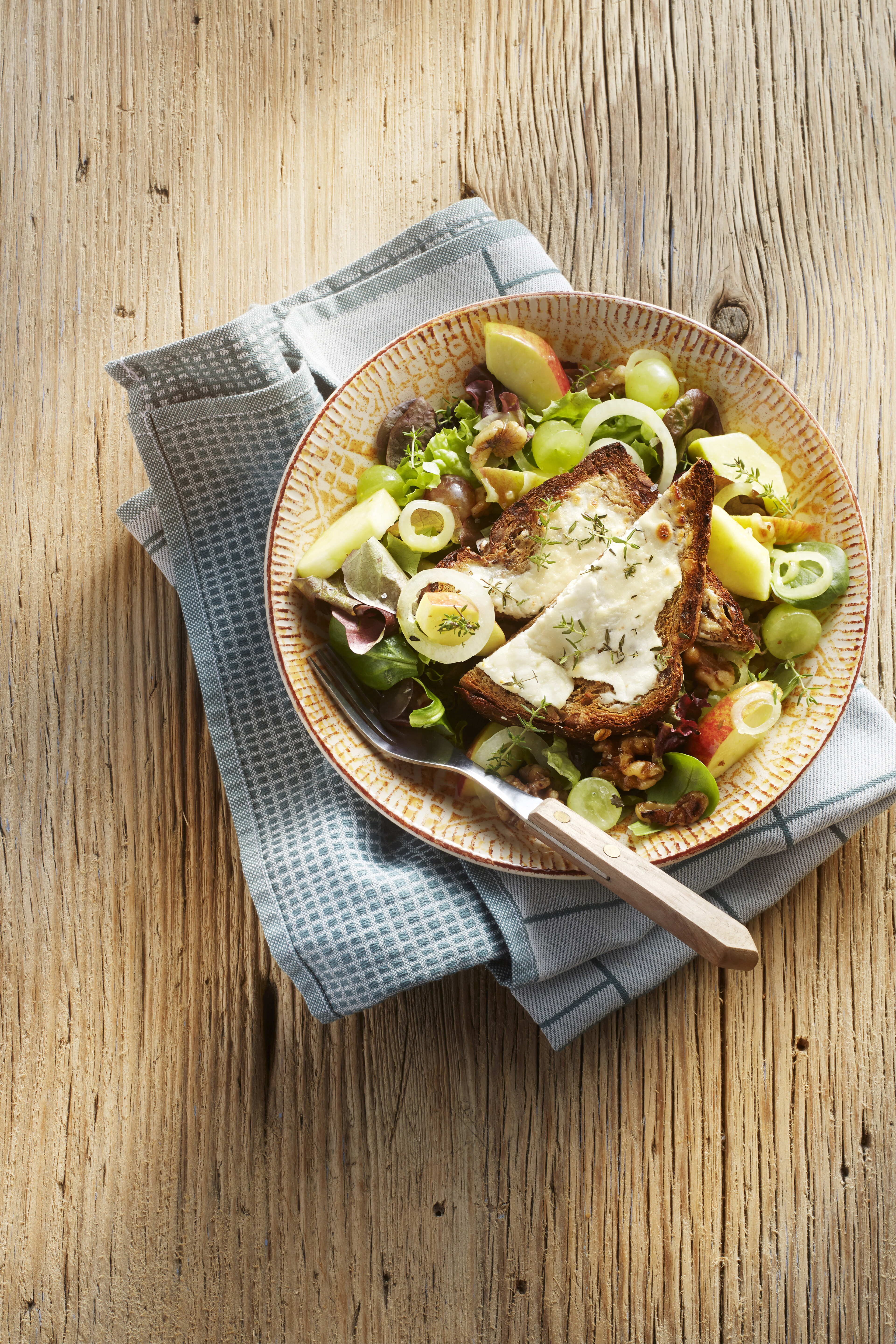 Herfstsalade met zachte geitenkaas
