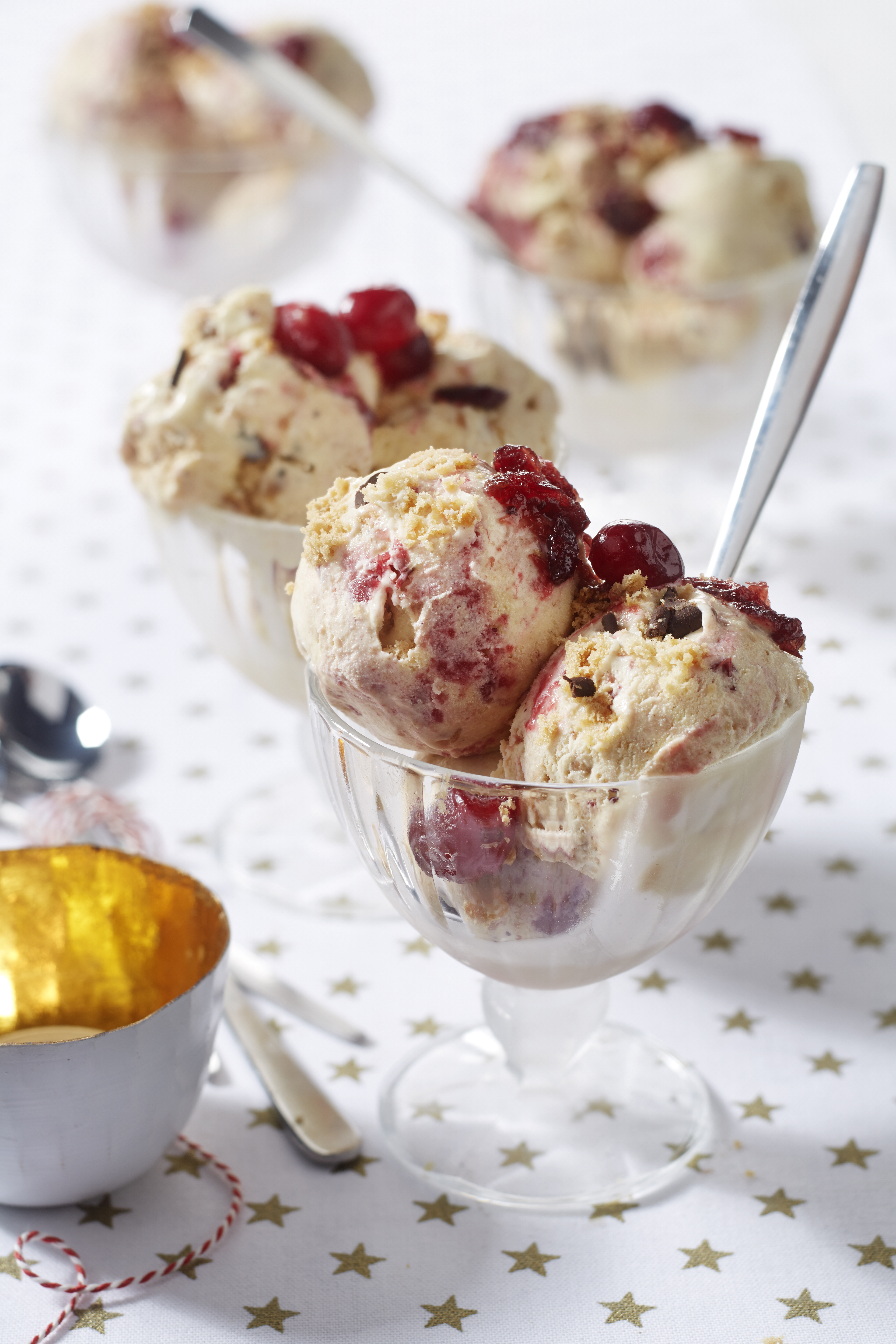 Ijs met karamel-kerstcake