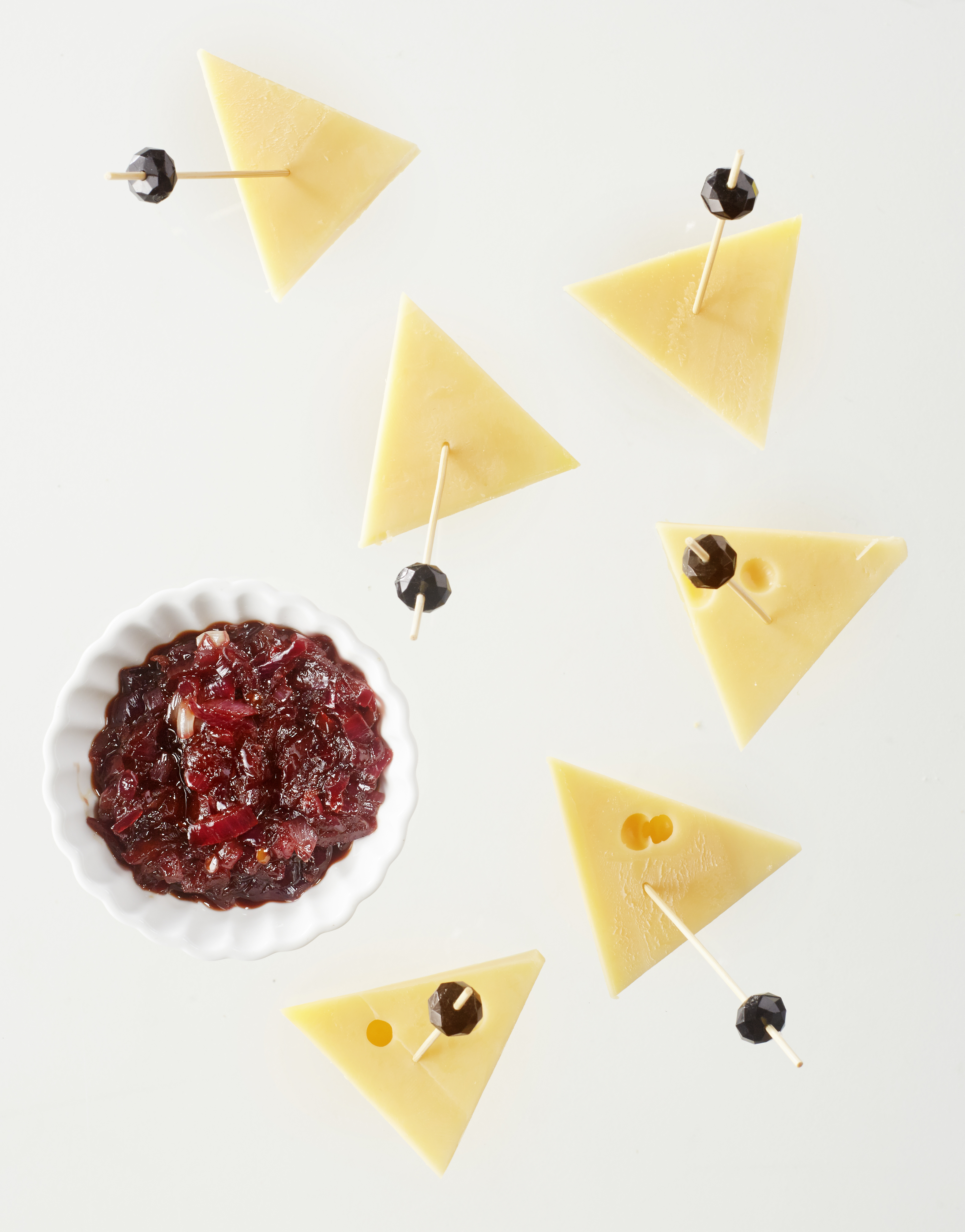 Kaasvlammetjes met uien-gemberchutney