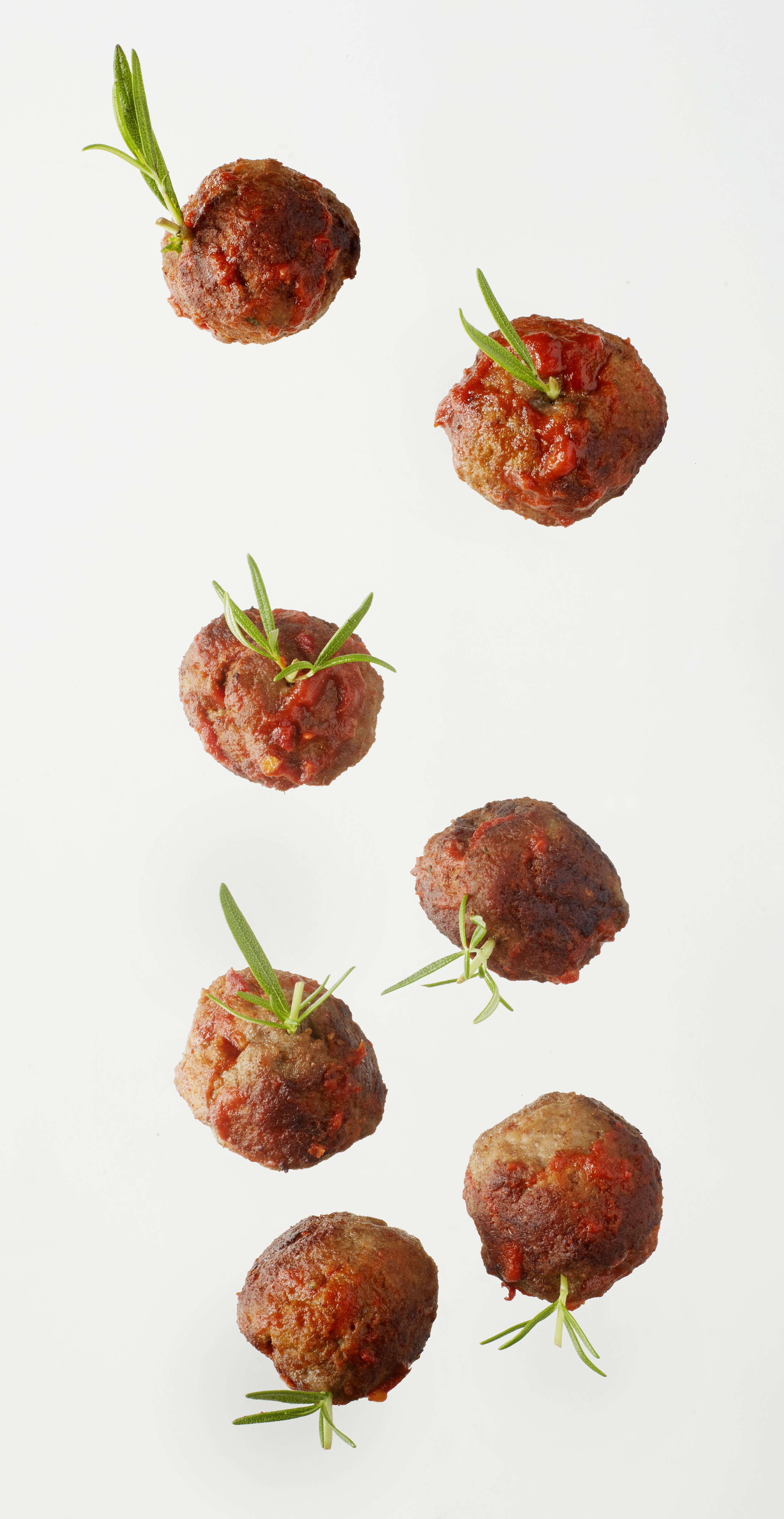 Gehaktbommetjes met vurige tomatensaus