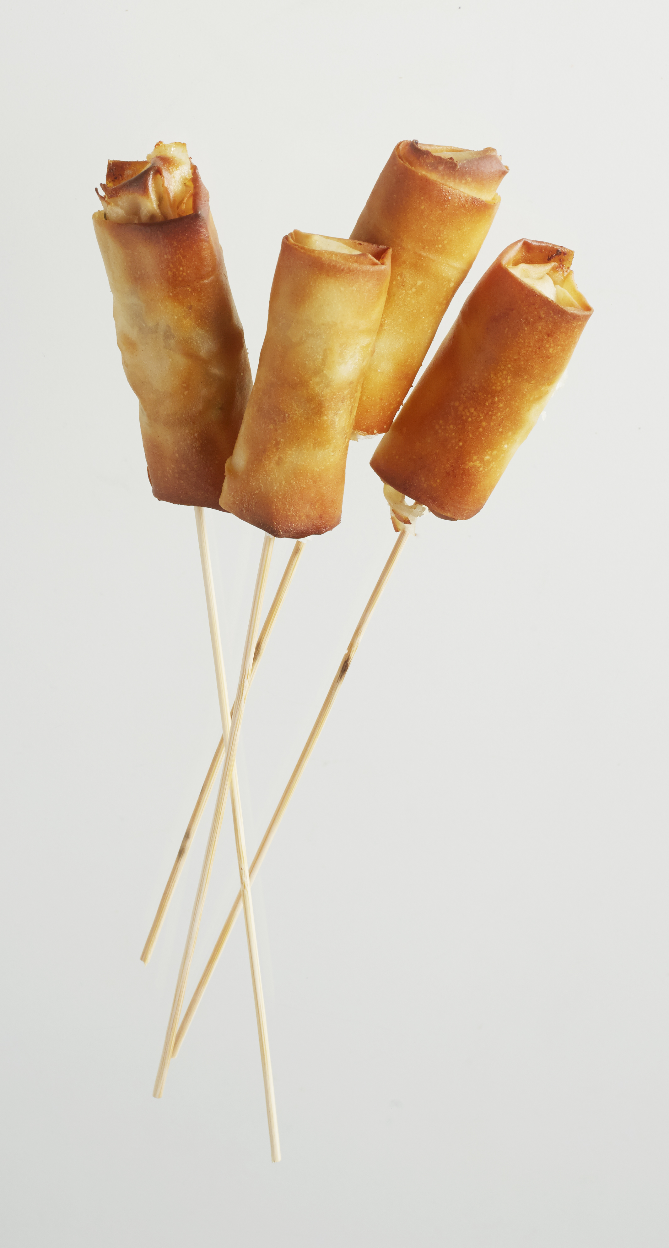 Vuurpijlen gevuld met geitenkaas en walnoten