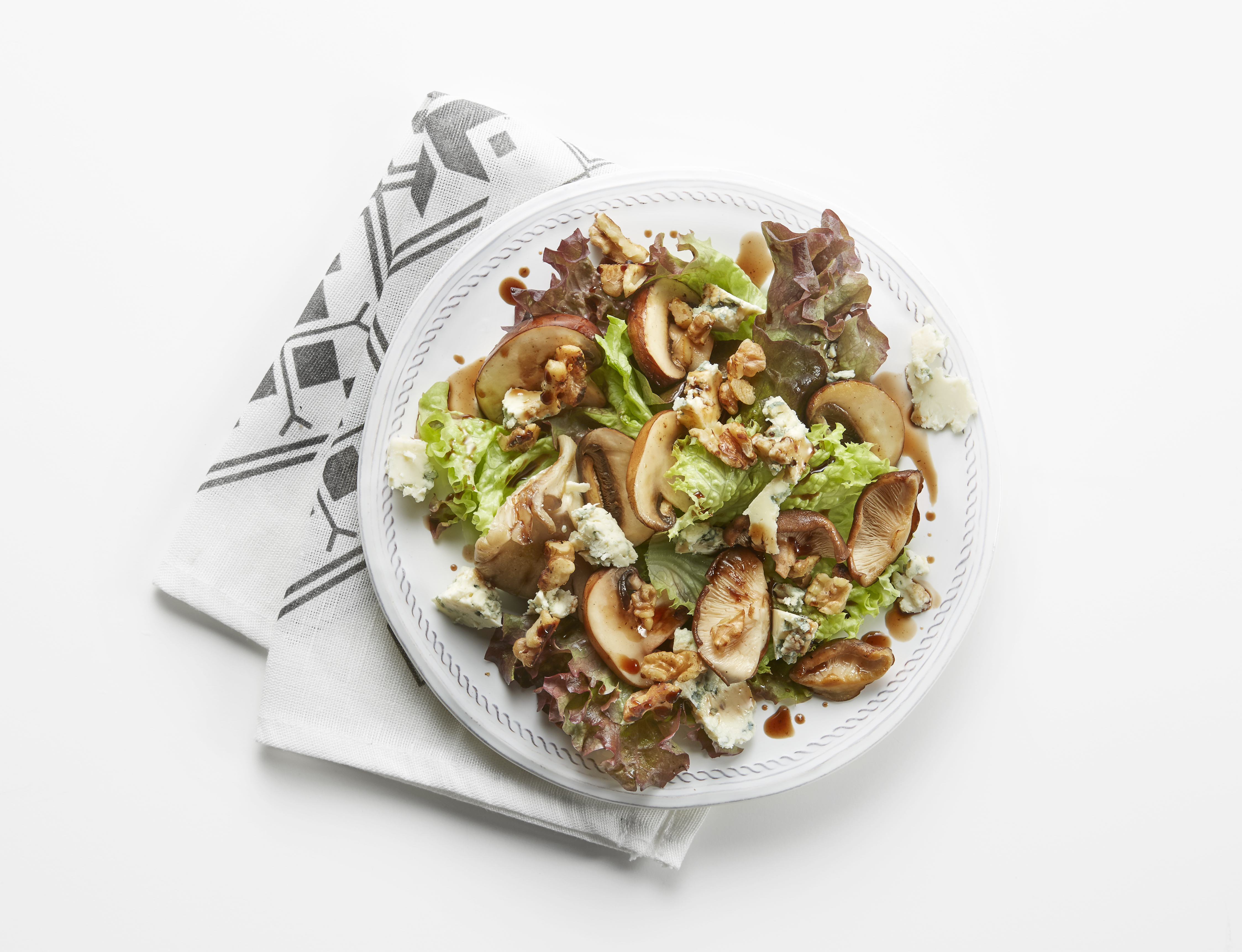 Bospaddenstoelensalade met blauwe kaas