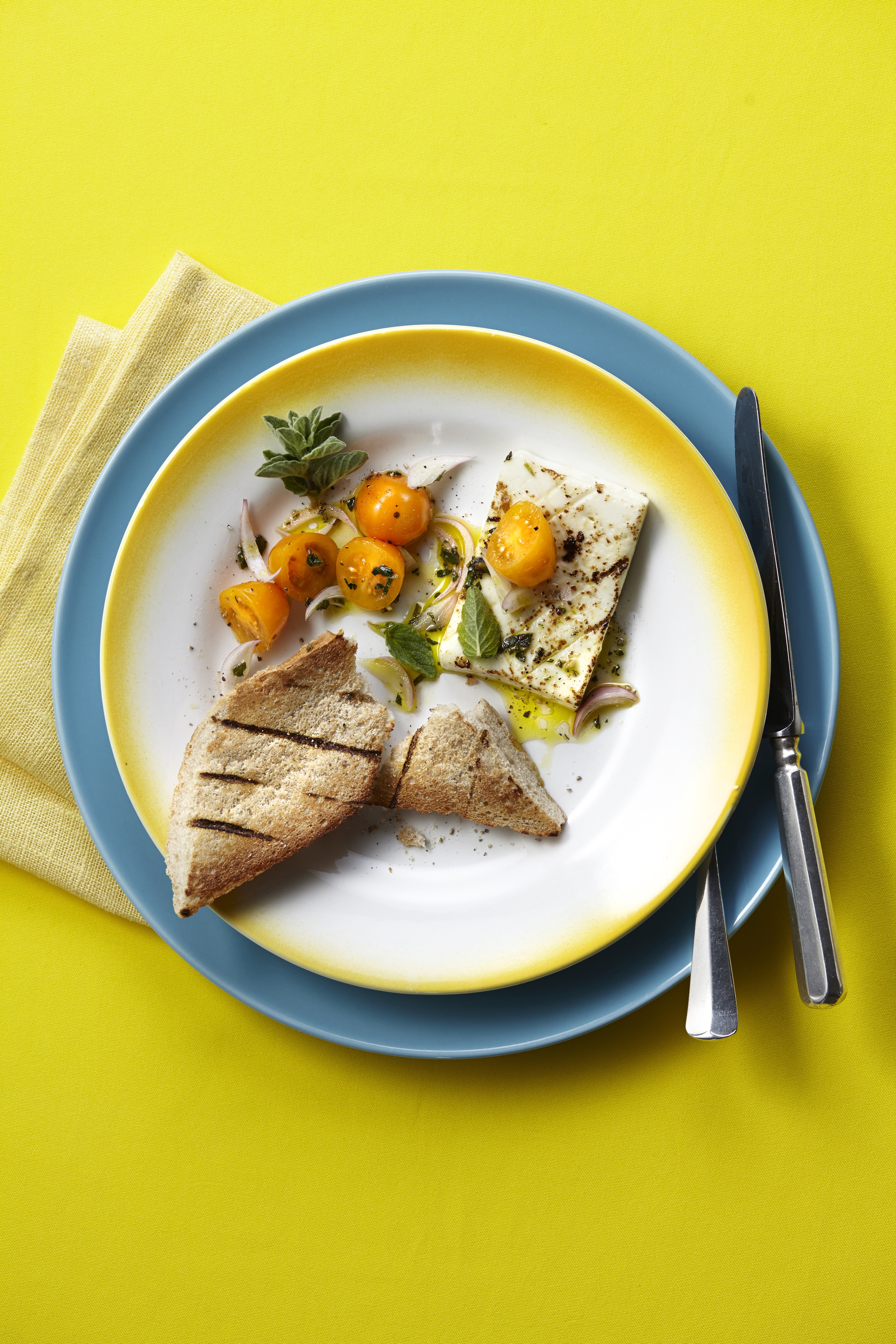 Tomatensalade met gegrilde feta