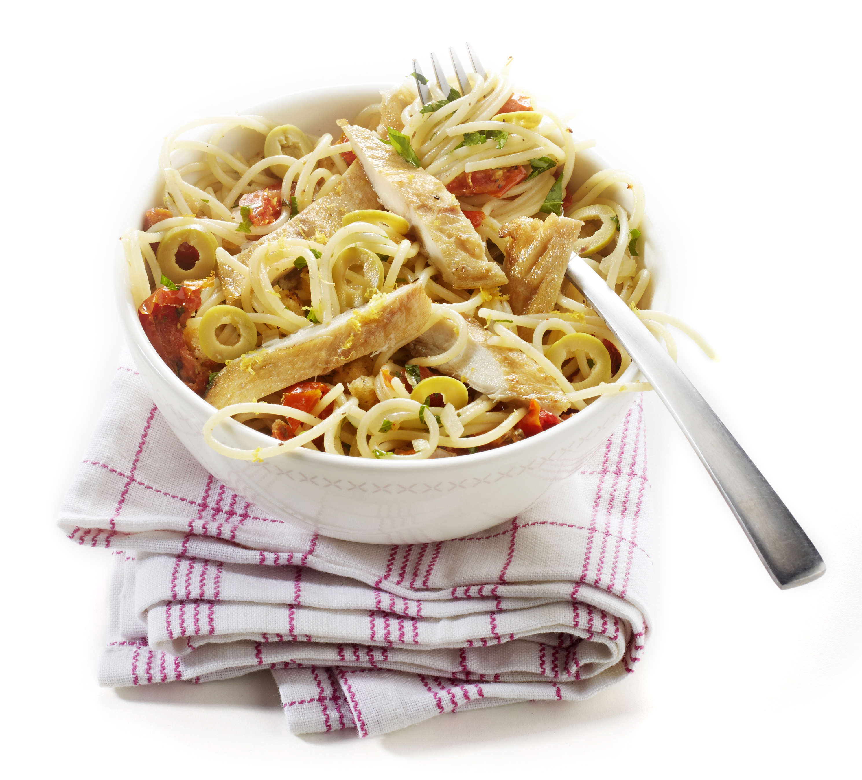 Spaghetti met makreel en olijven