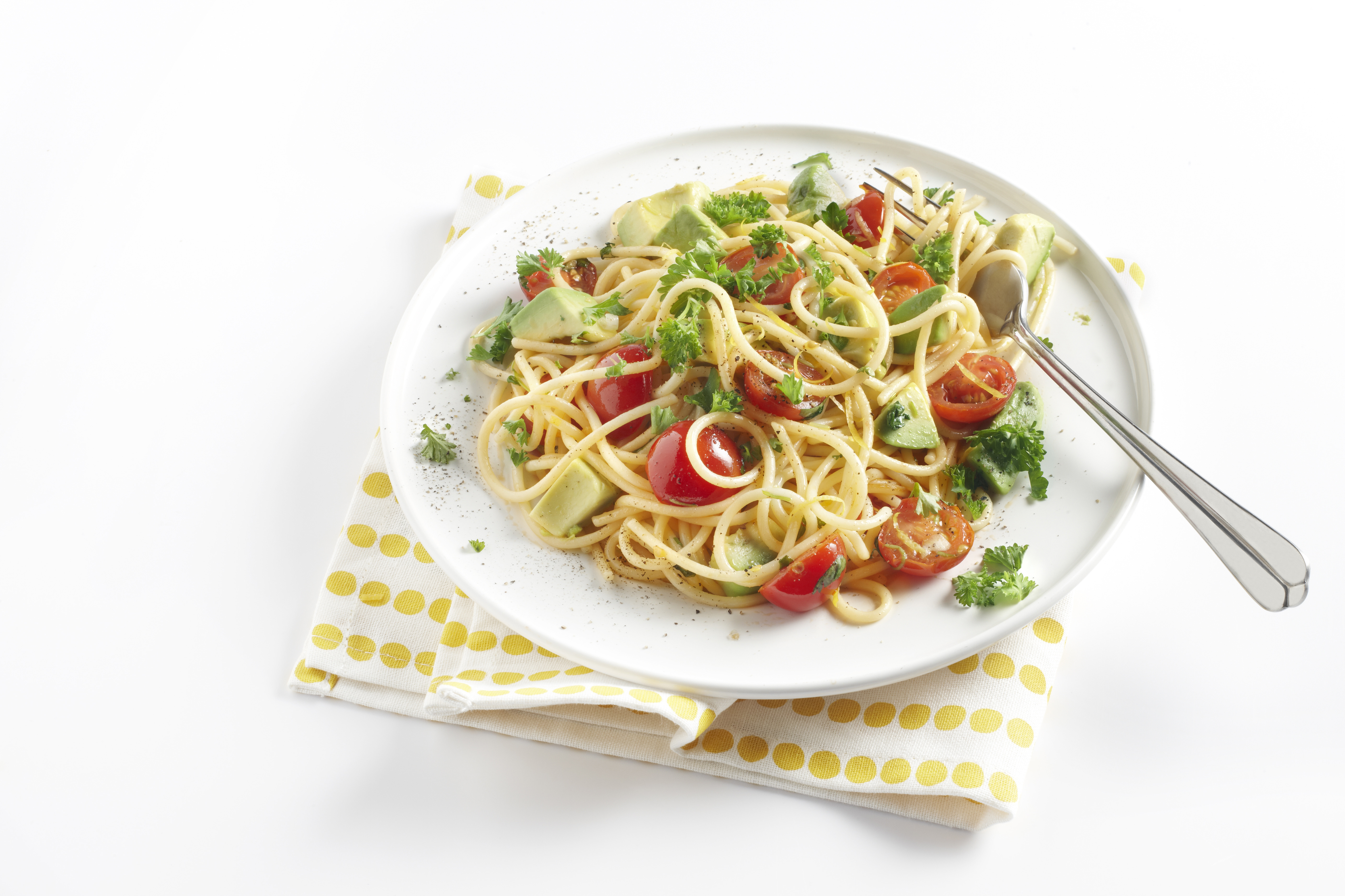 Spaghetti met koriander en avocado