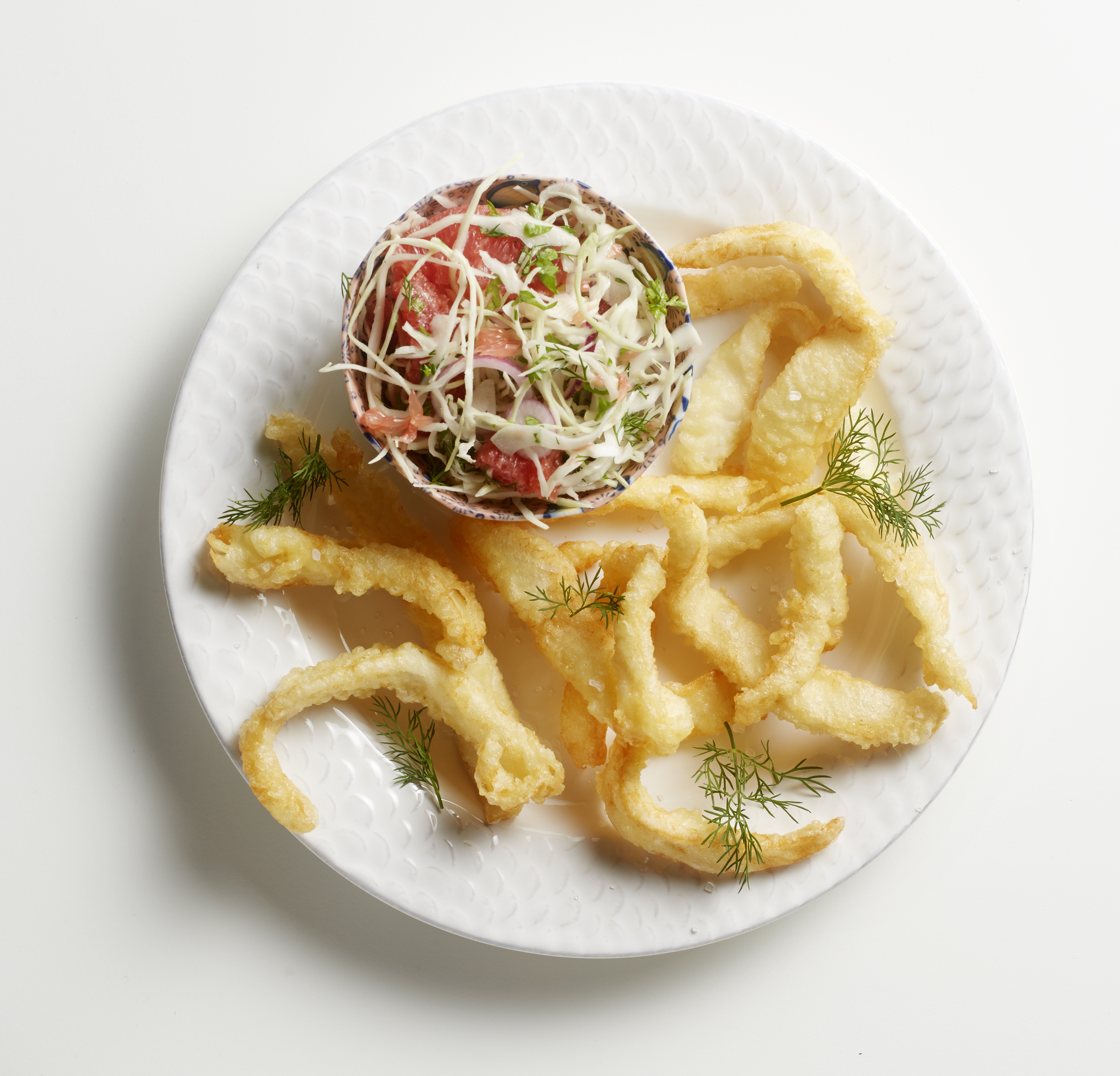 Vis-tempura met frisse koolsalade