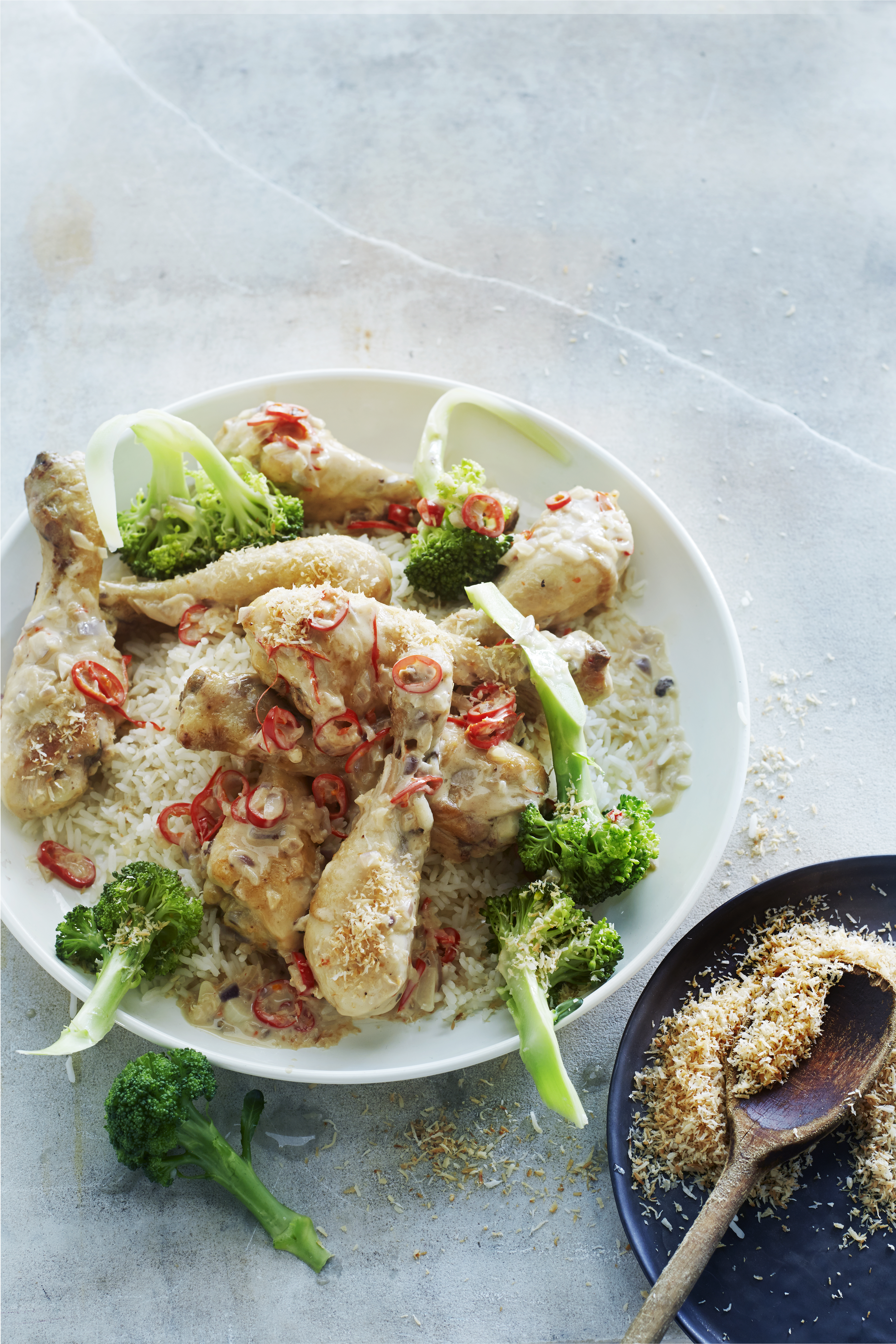 Kip met kokos en rode peper