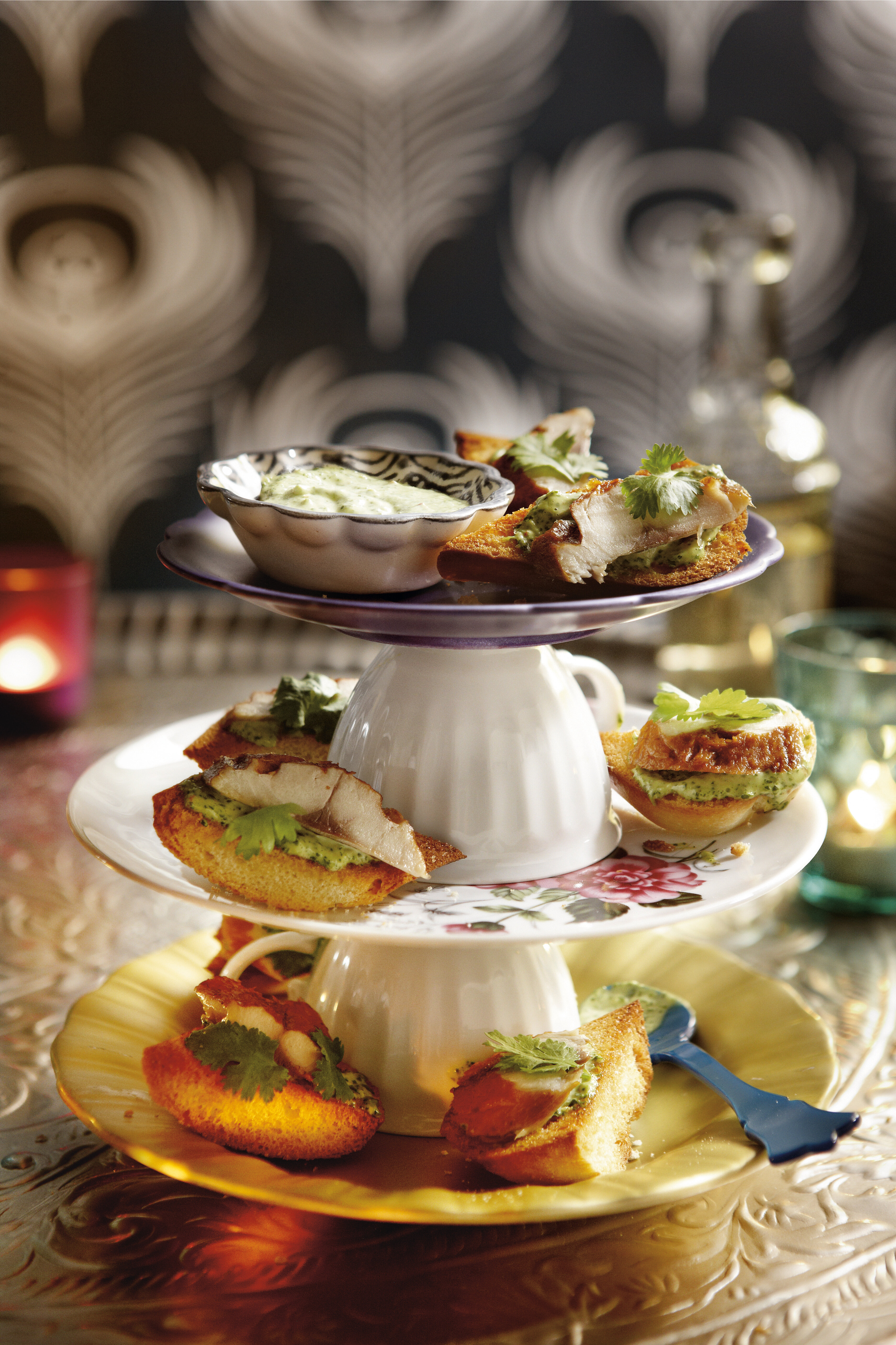 Bruschetta met koriander-aioli en makreel