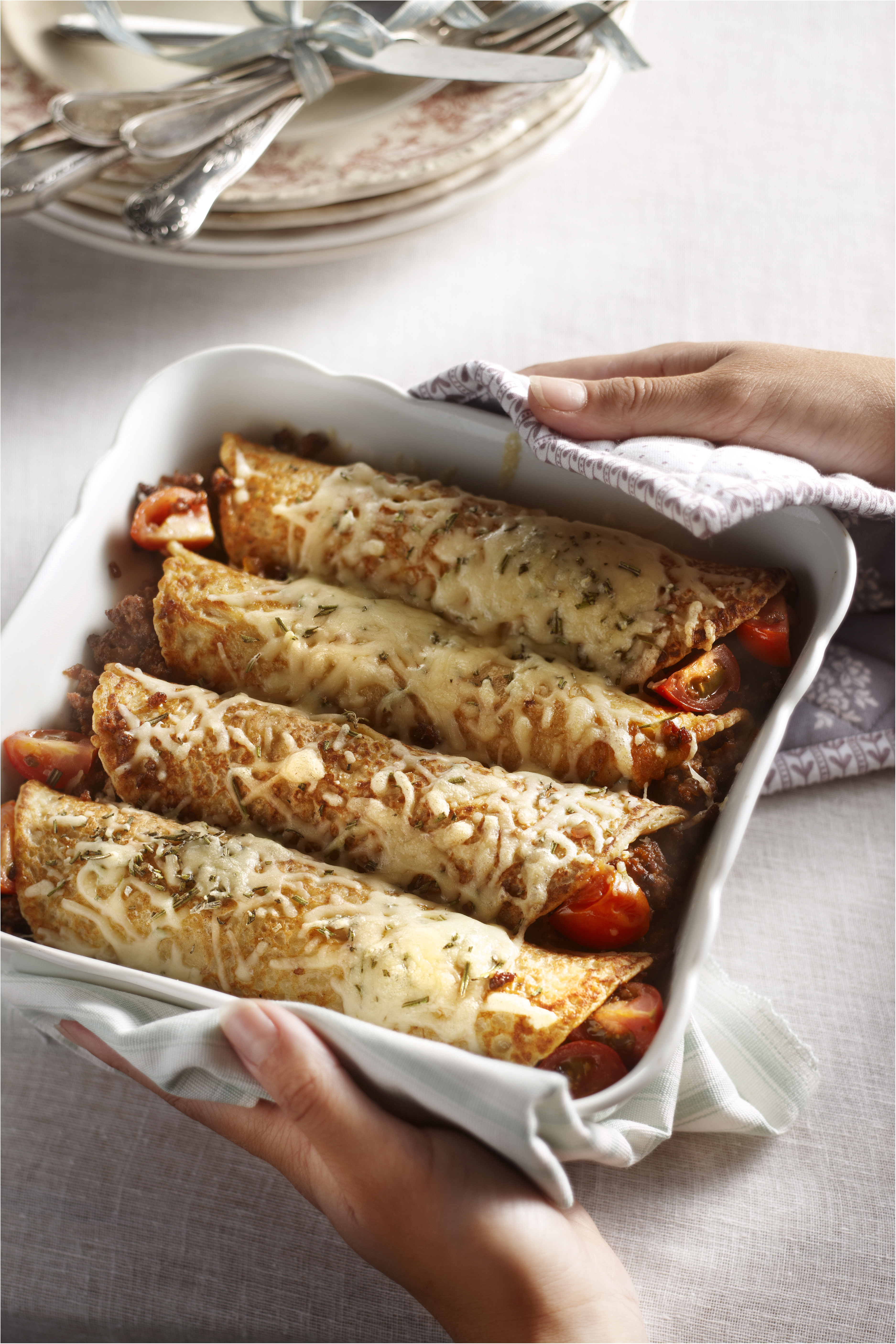 Gevulde volkorenpannenkoek met gehakt en rozemarijn