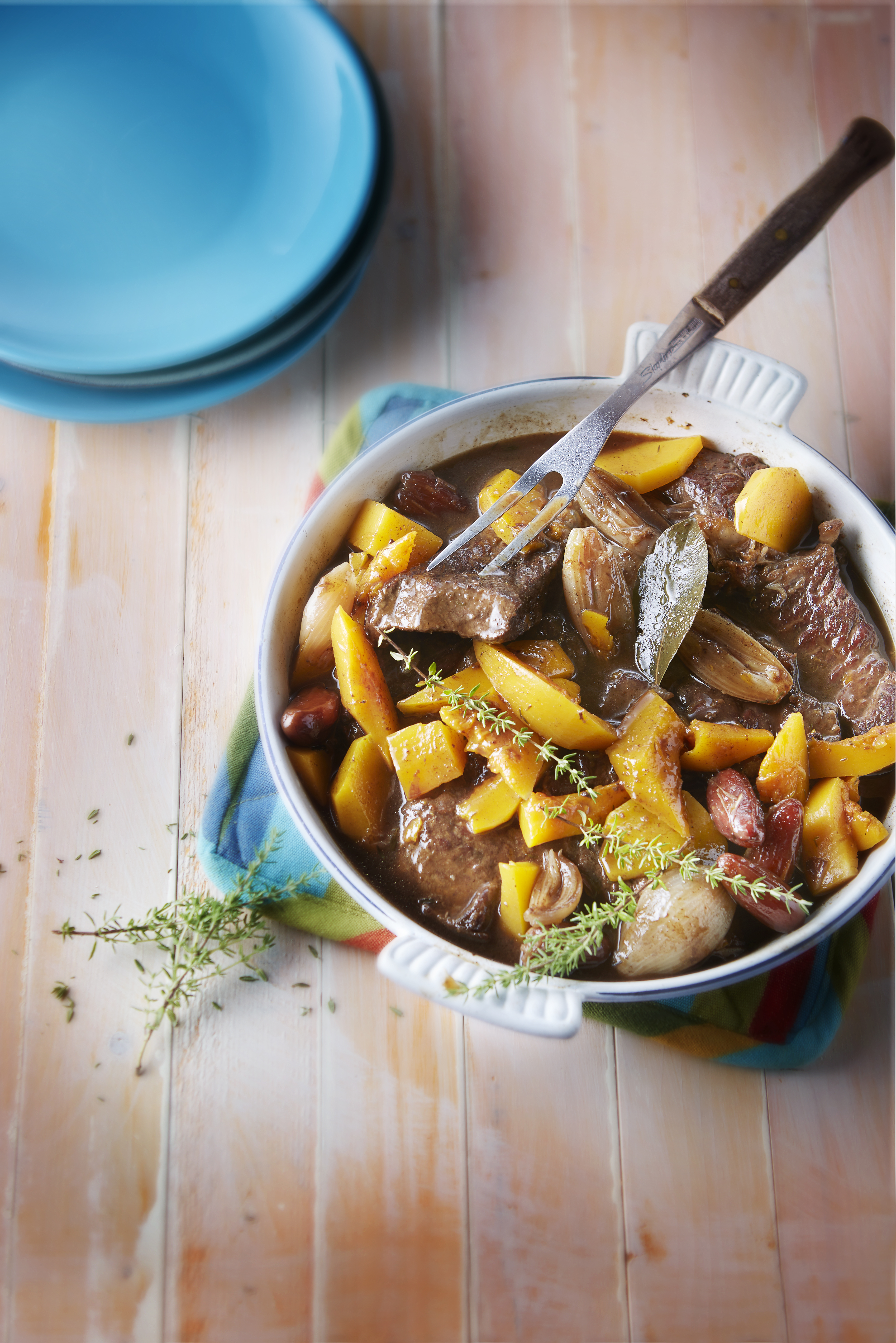 Gestoofde runderlapjes met pompoen en dadels
