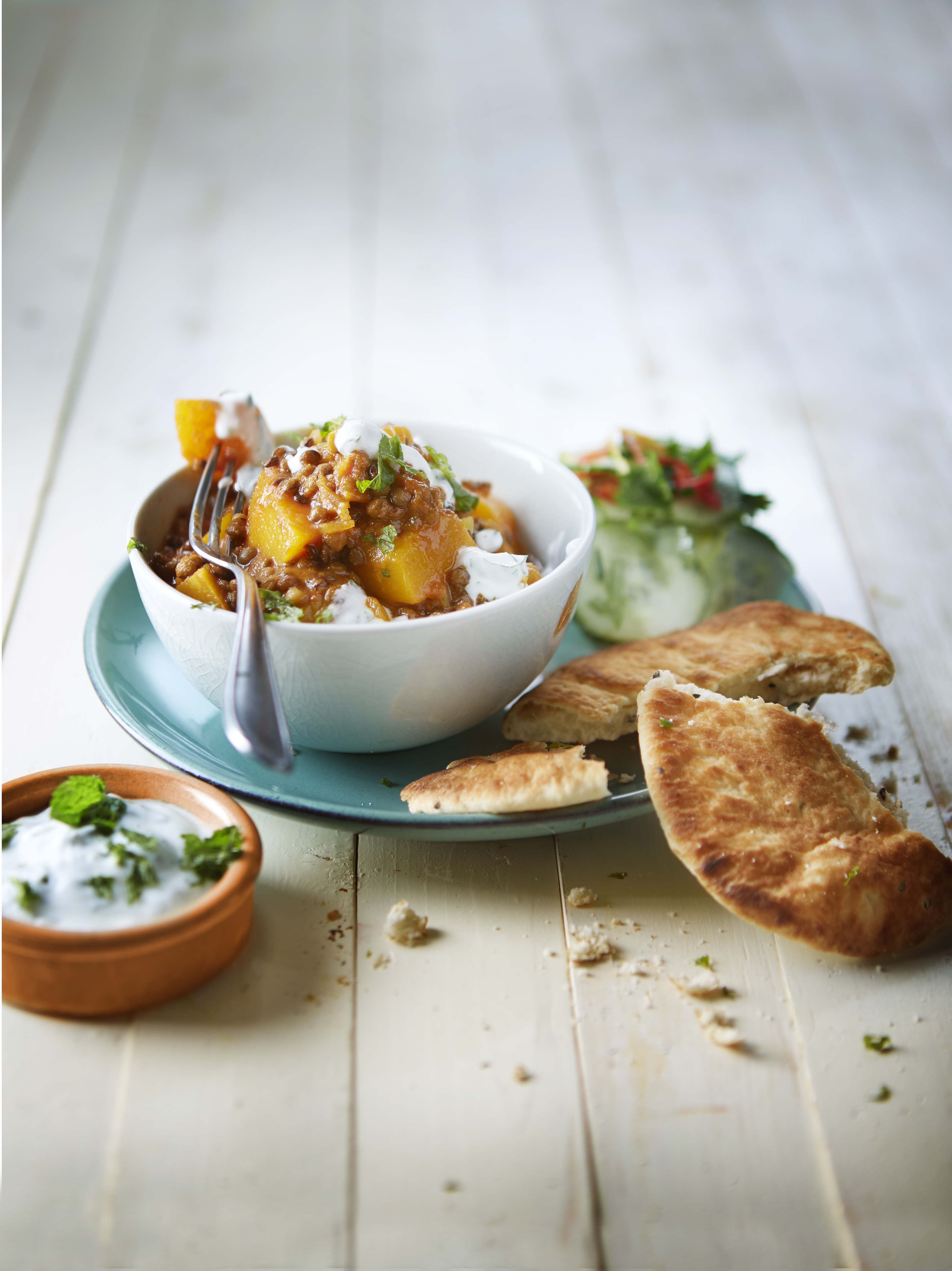Pompoencurry met linzen, yoghurt en munt