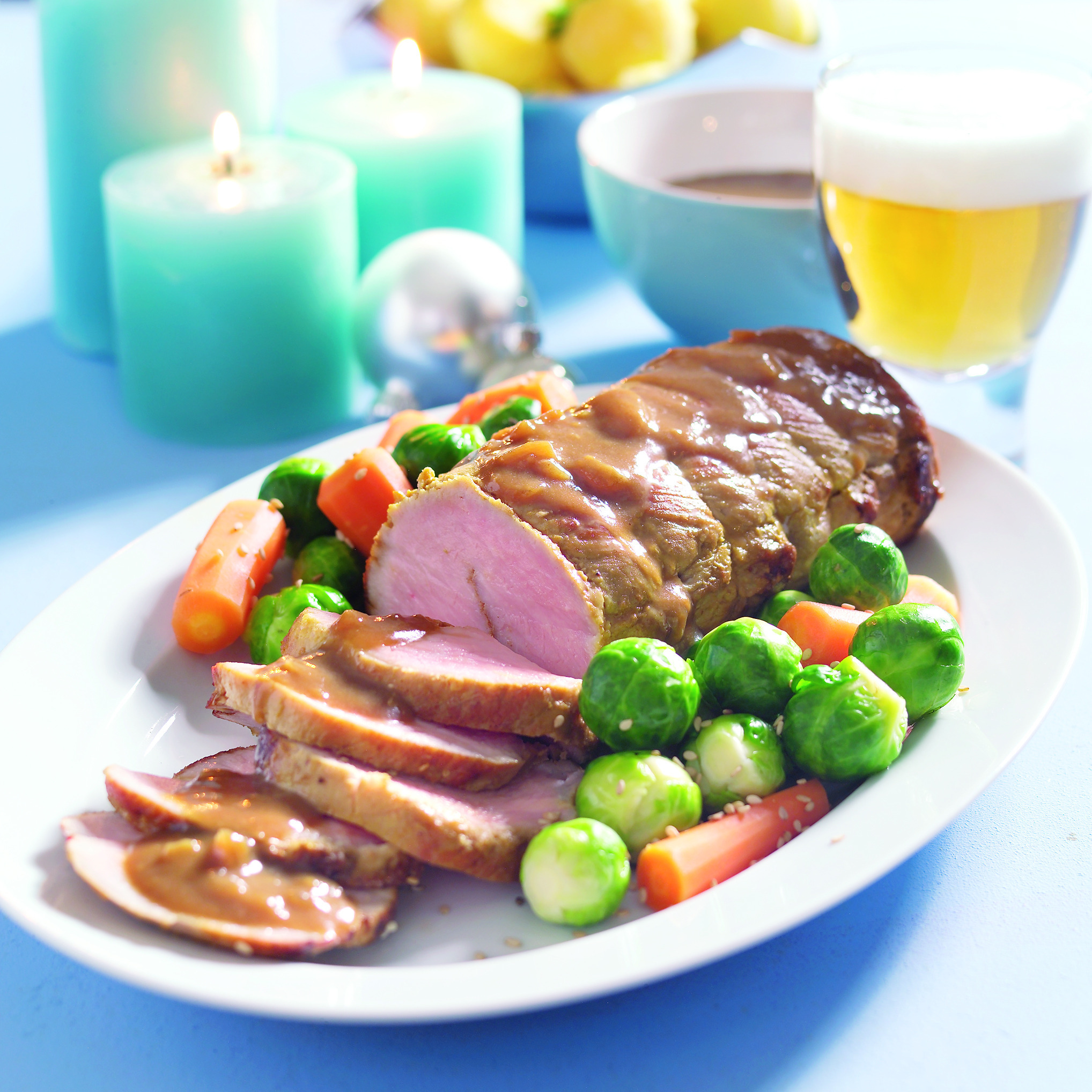 Langzaam gestoofde varkensrollade met bockbiersaus