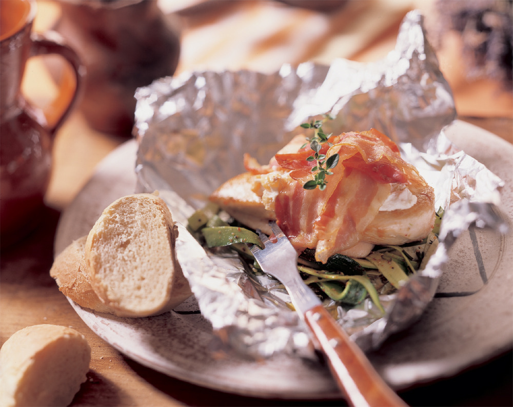 Kip met geitenkaas en bacon