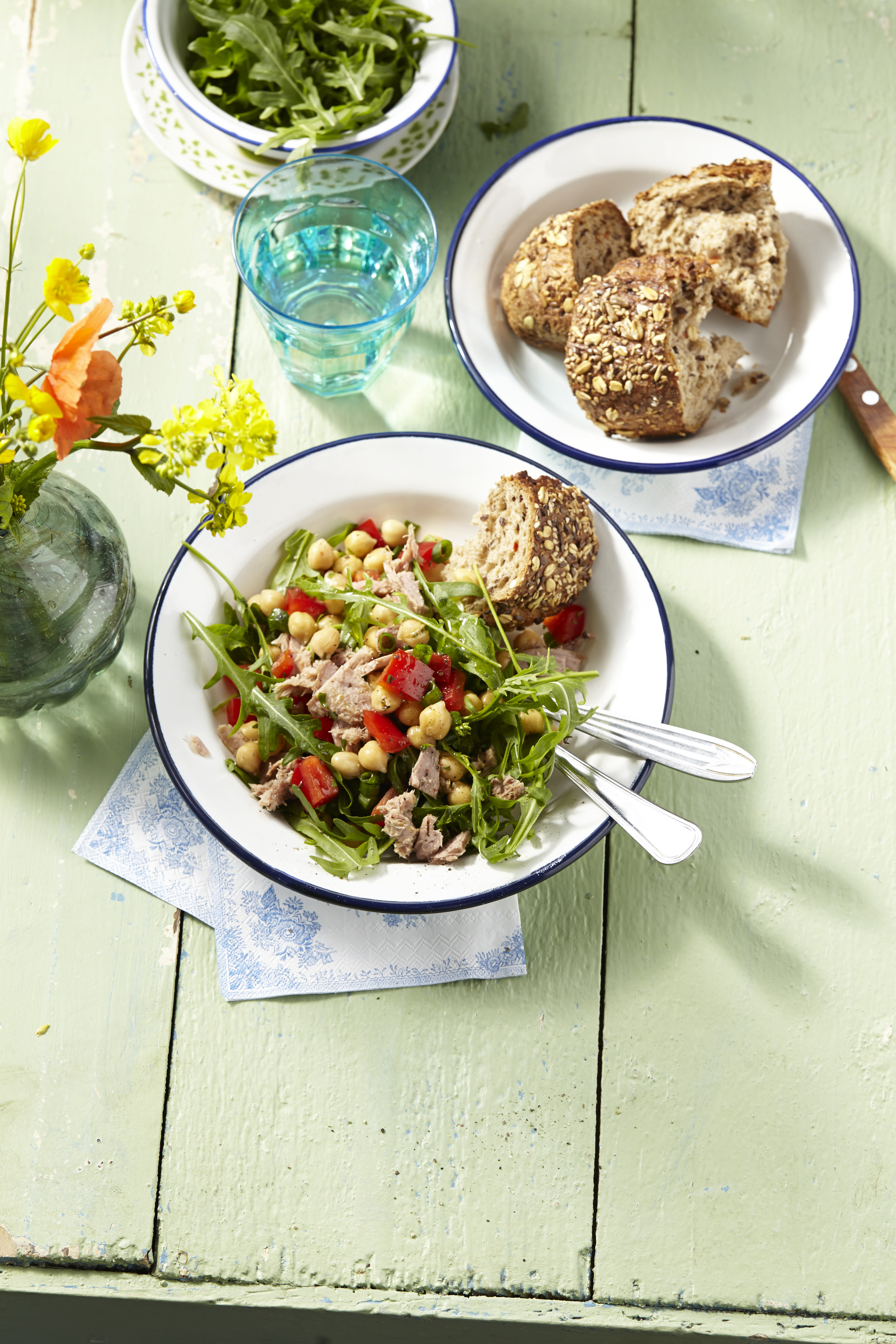 Kikkererwtensalade met tonijn