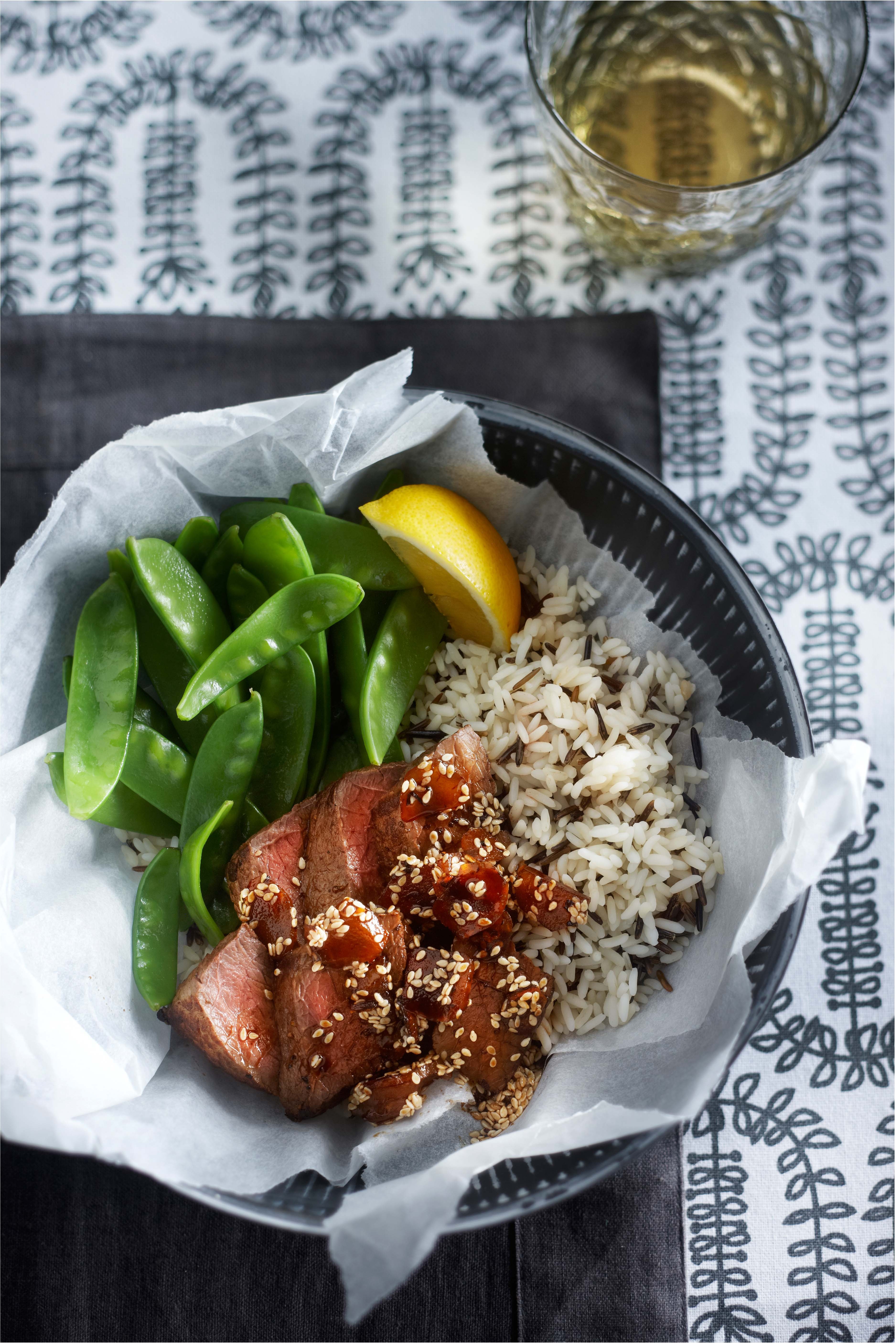 Biefstuk met gember-sesamjus