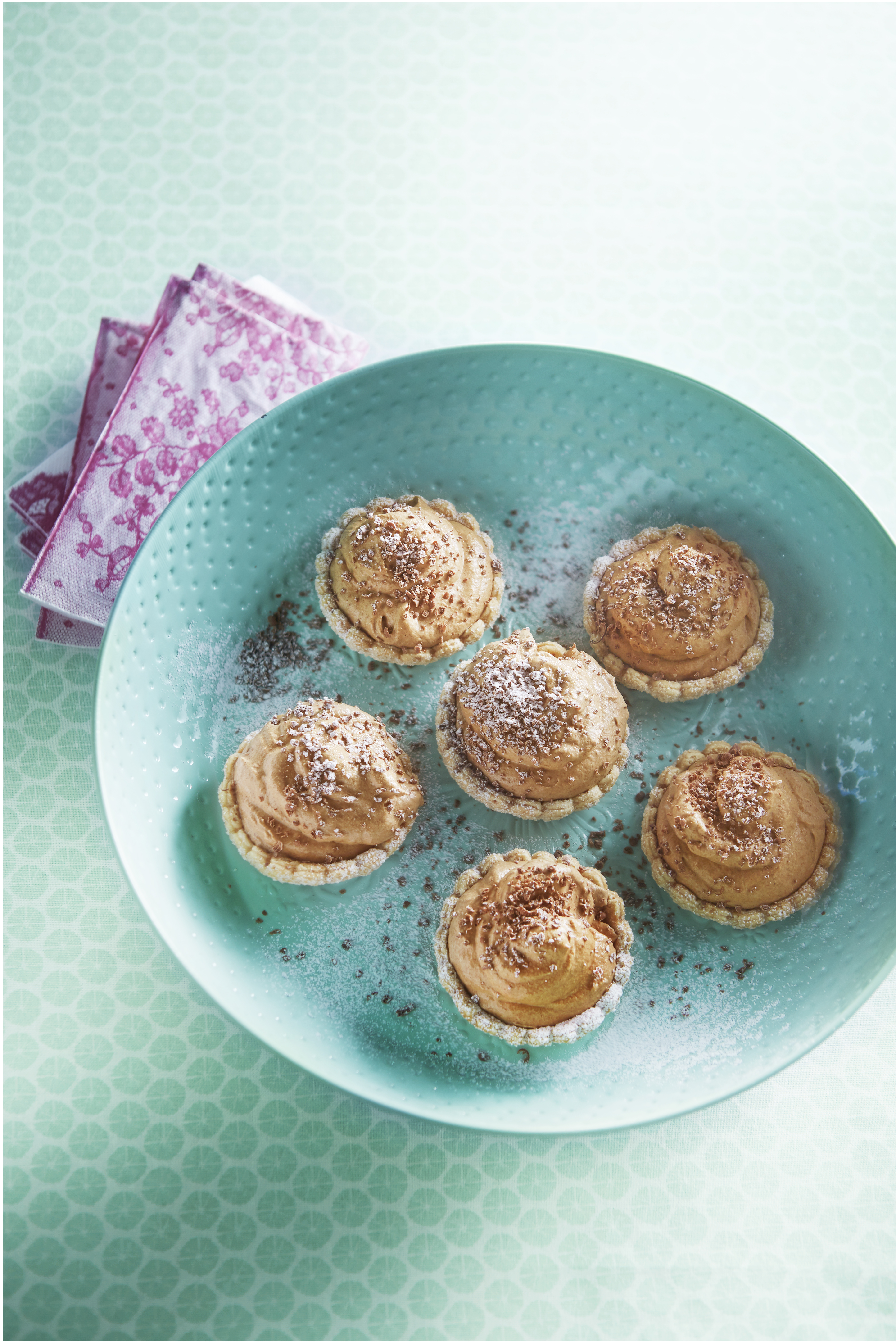 Taartjes met koffiemousse en gember