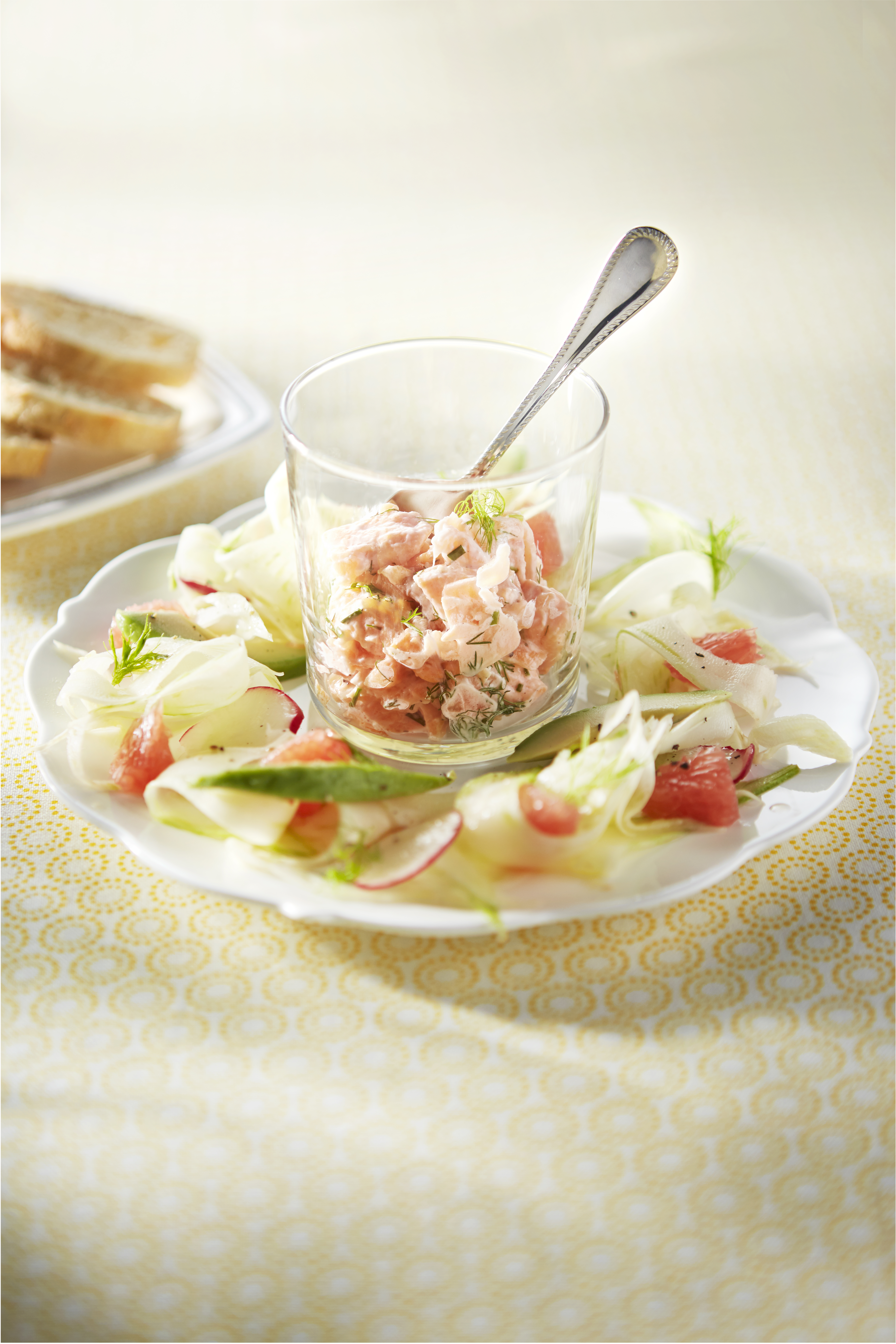 Venkelsalade met grapefruit en zalmrillettes