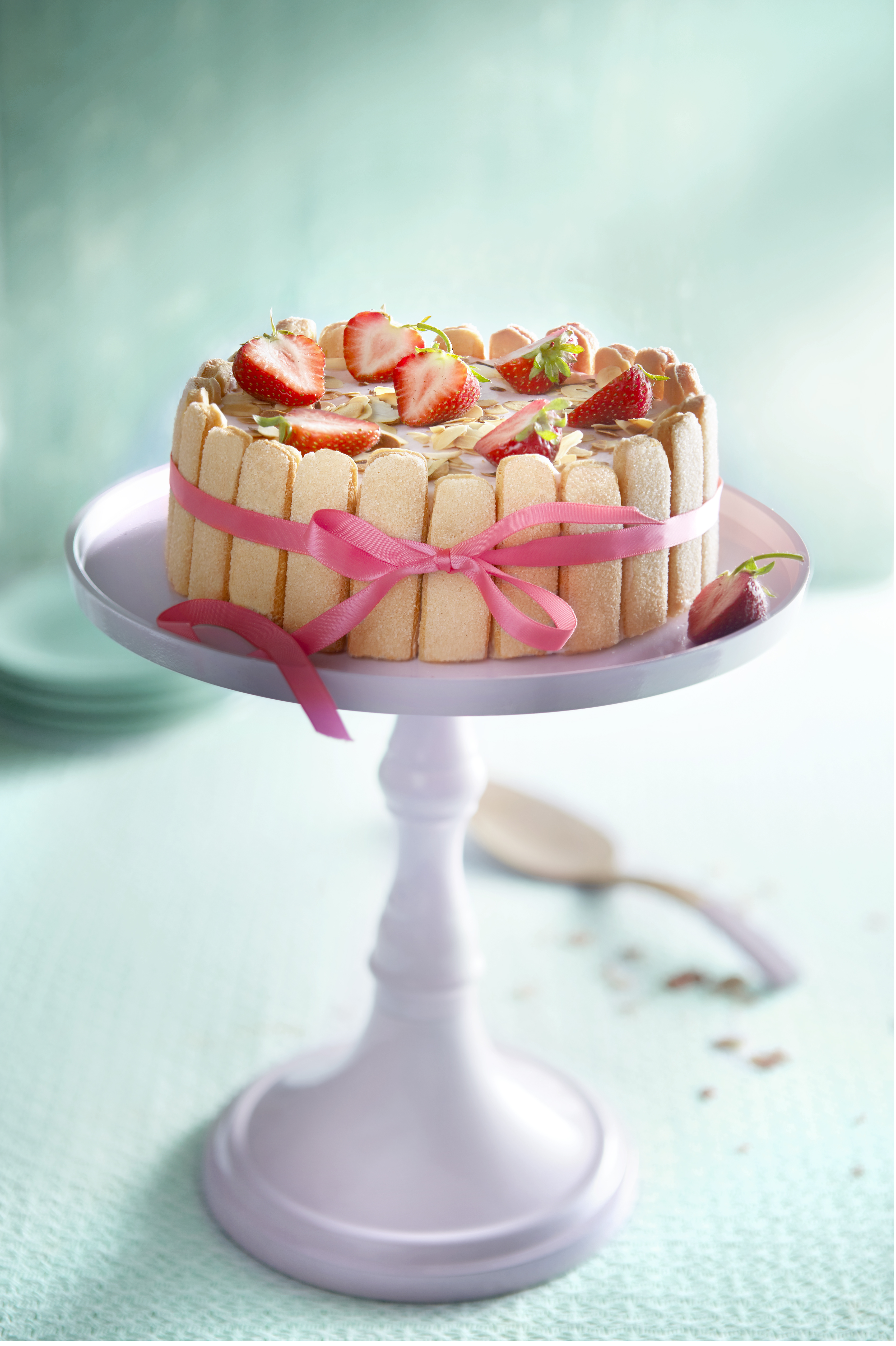 Charlotte van aardbeienmousse