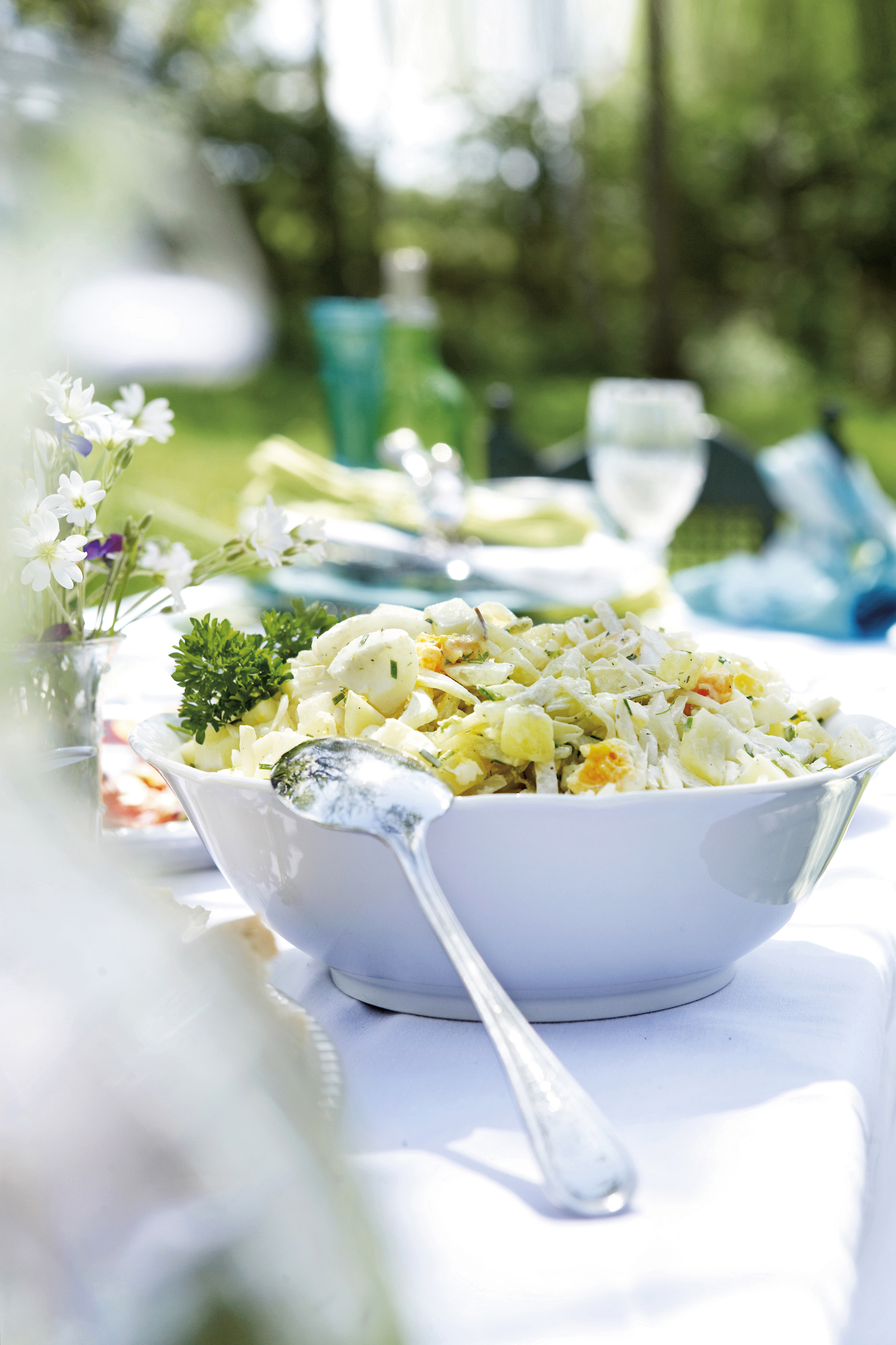 Aardappel-venkelsalade met eieren en dragonmayonaise