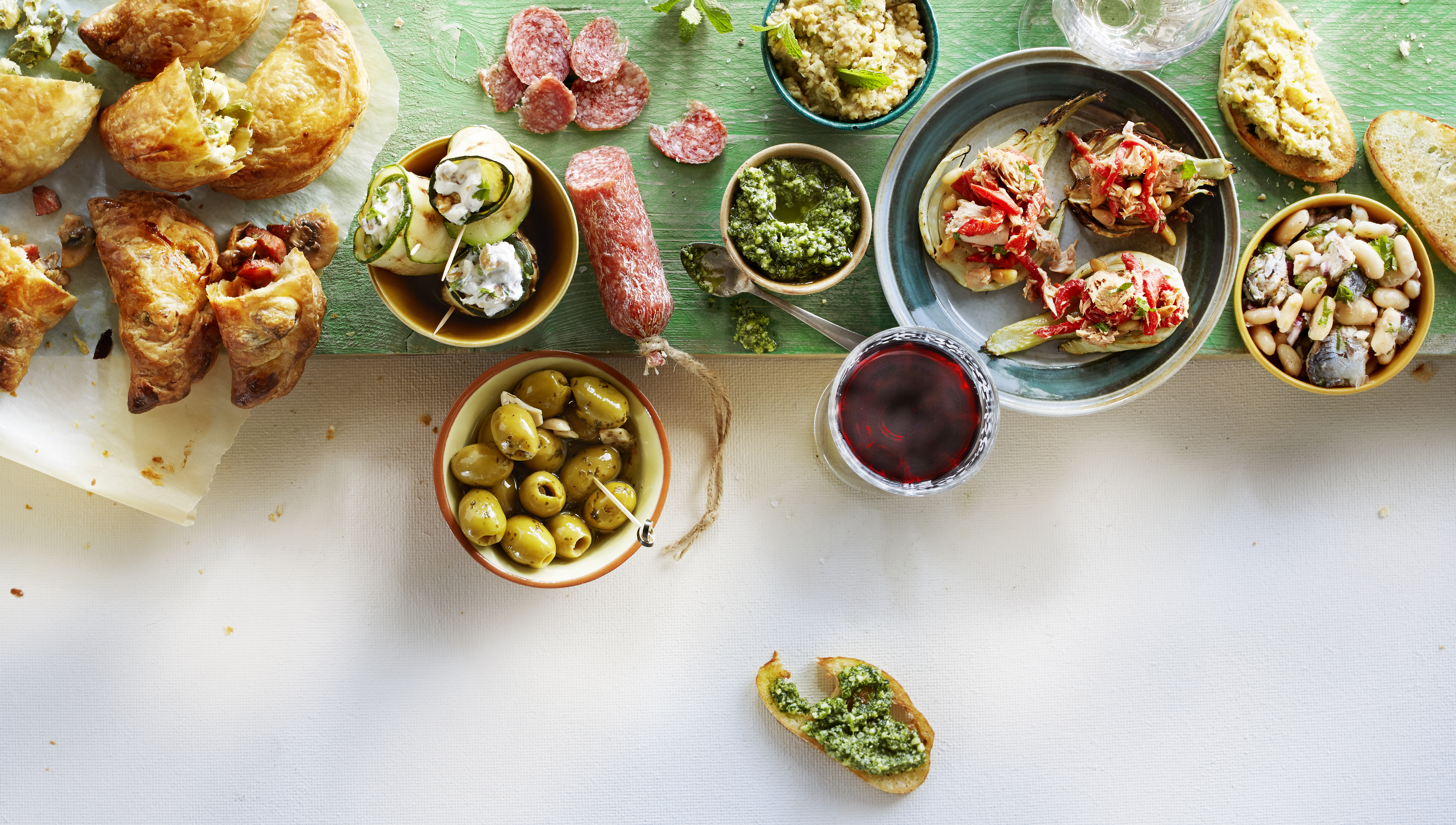 Pane con tapenade - Kikkererwten met oregano en munt