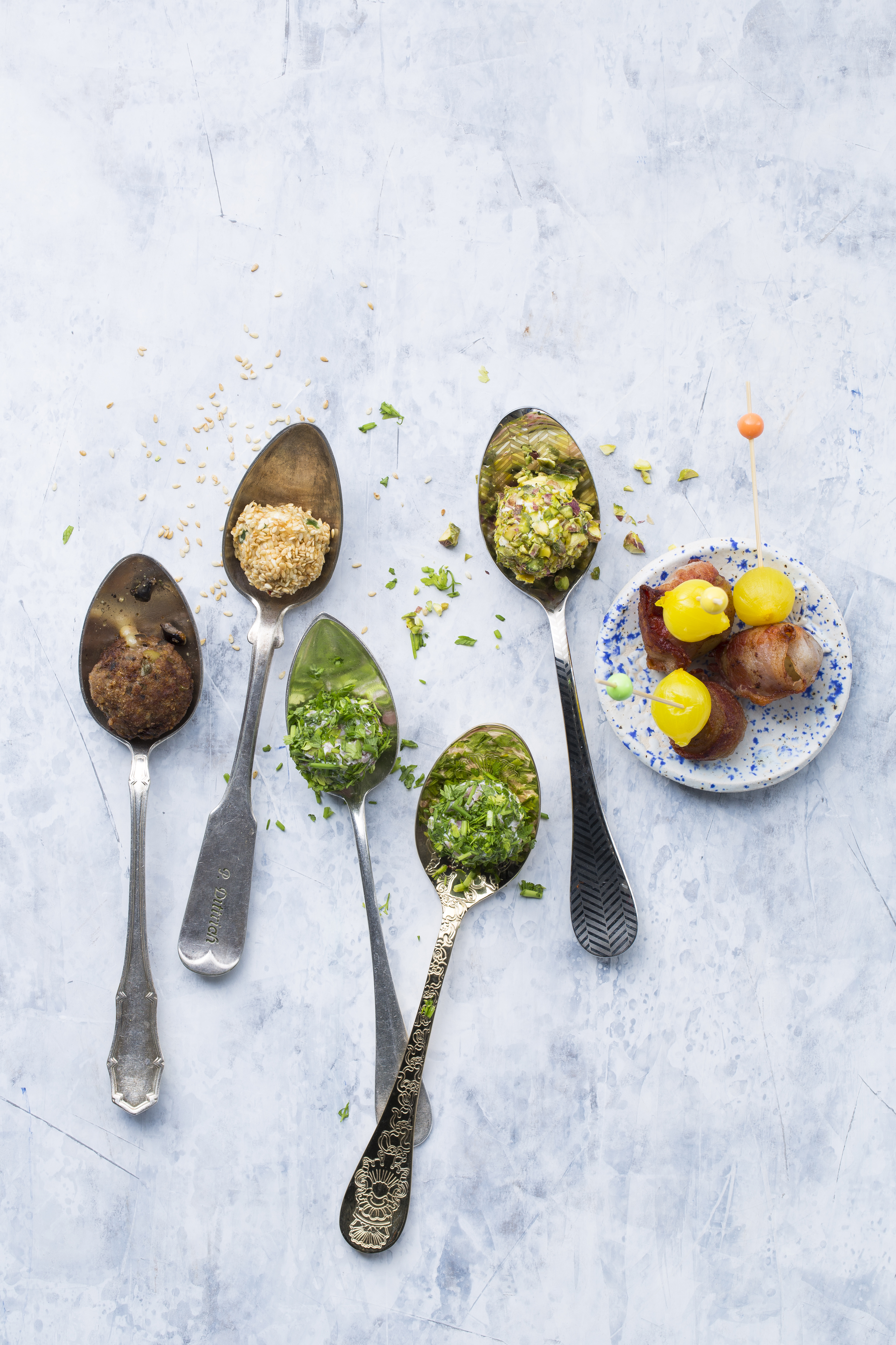 Krieltjes met spek en zure ui