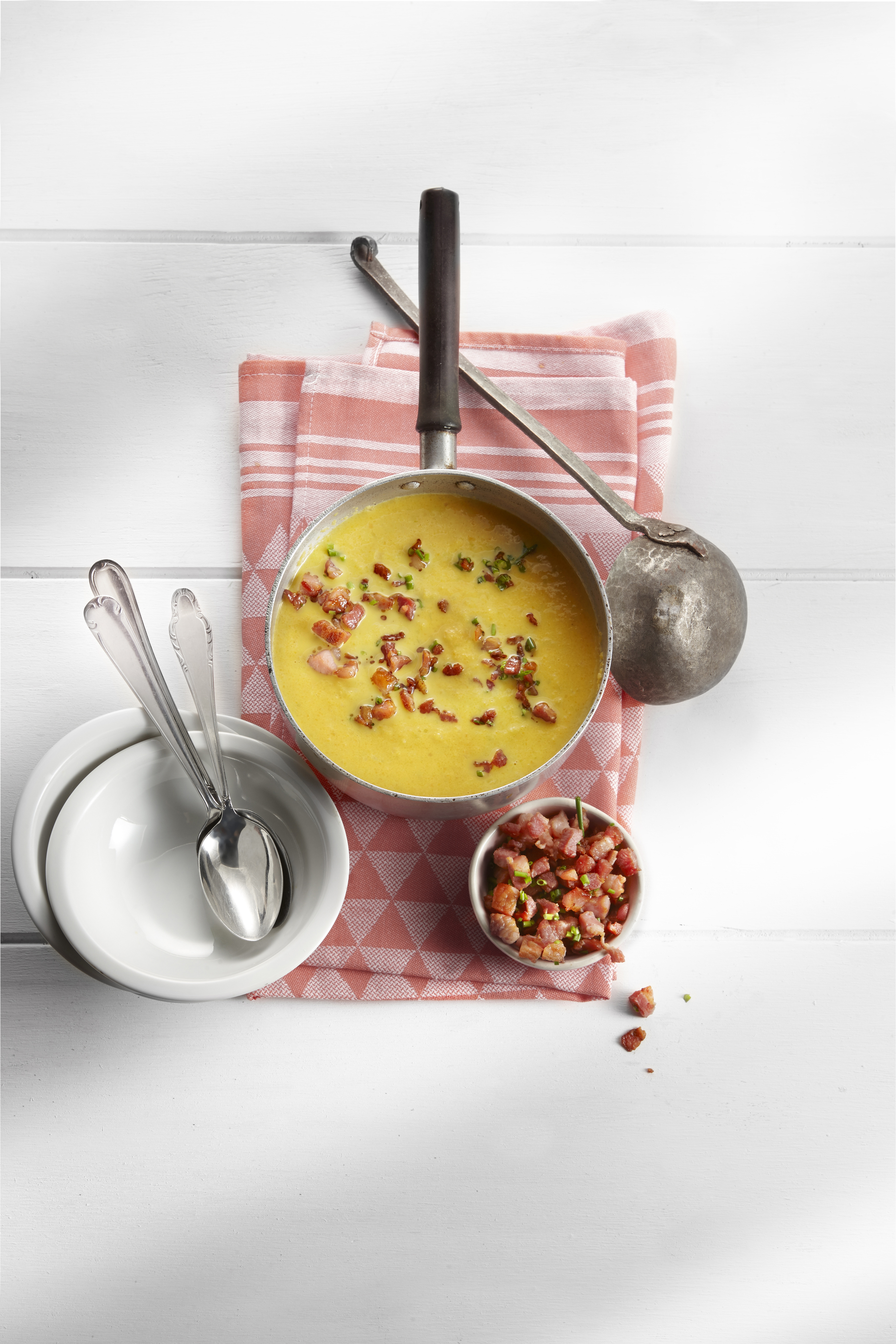 Zoete-aardappelsoep + Kaas-uienbrood