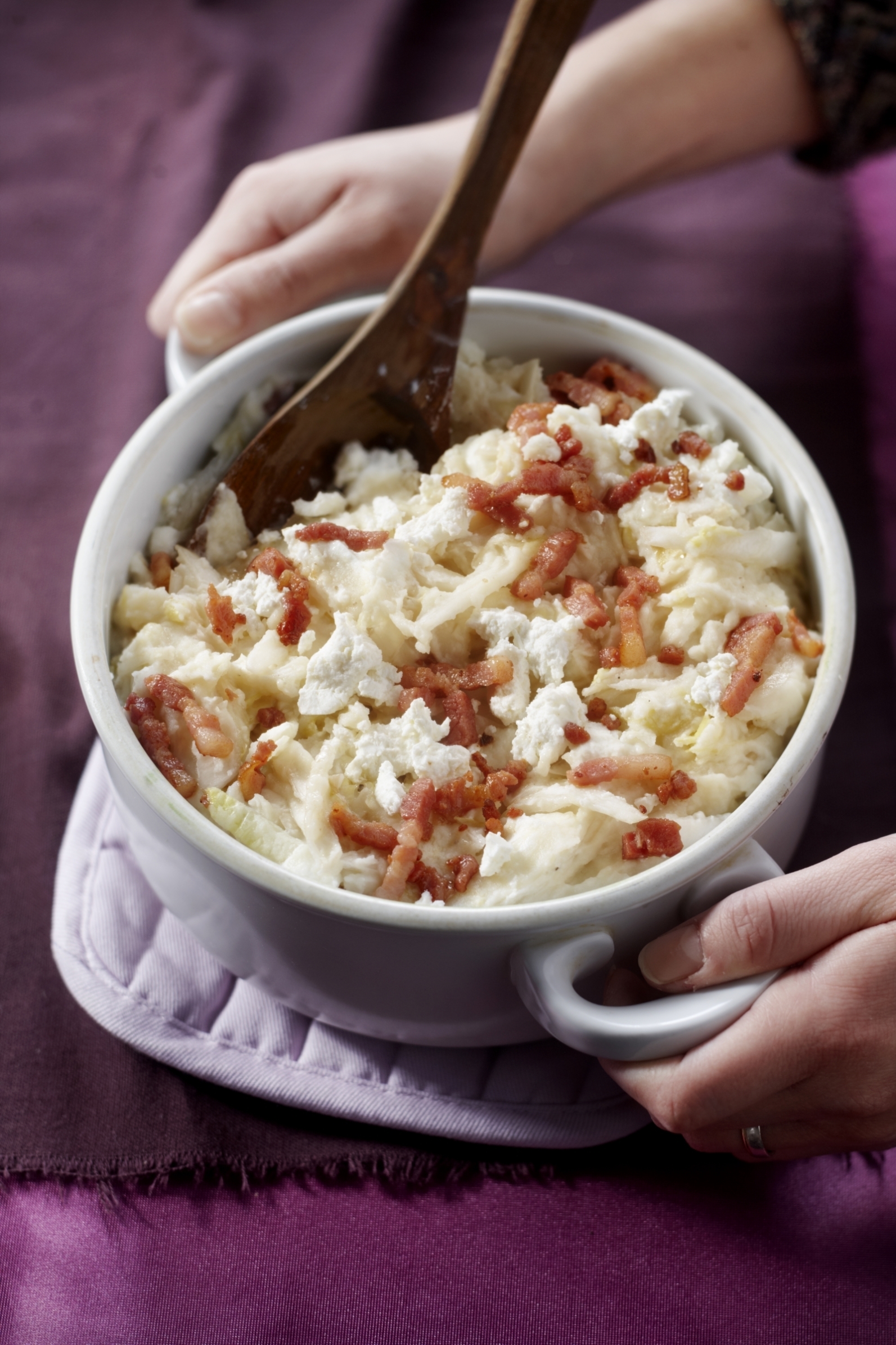 Witlofstamppot met geitenkaas en spekjes