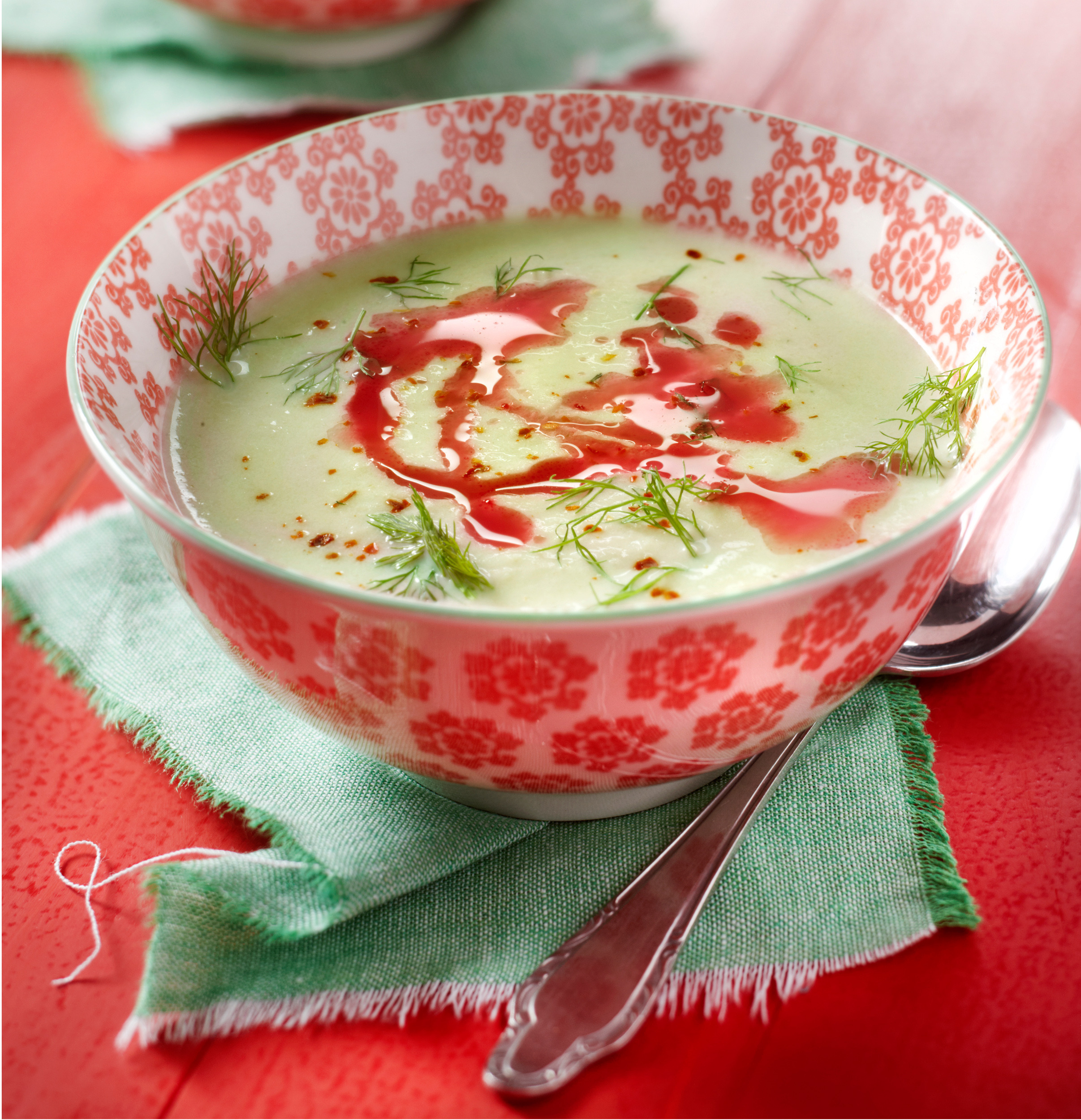 Venkelsoep met bietjesolie