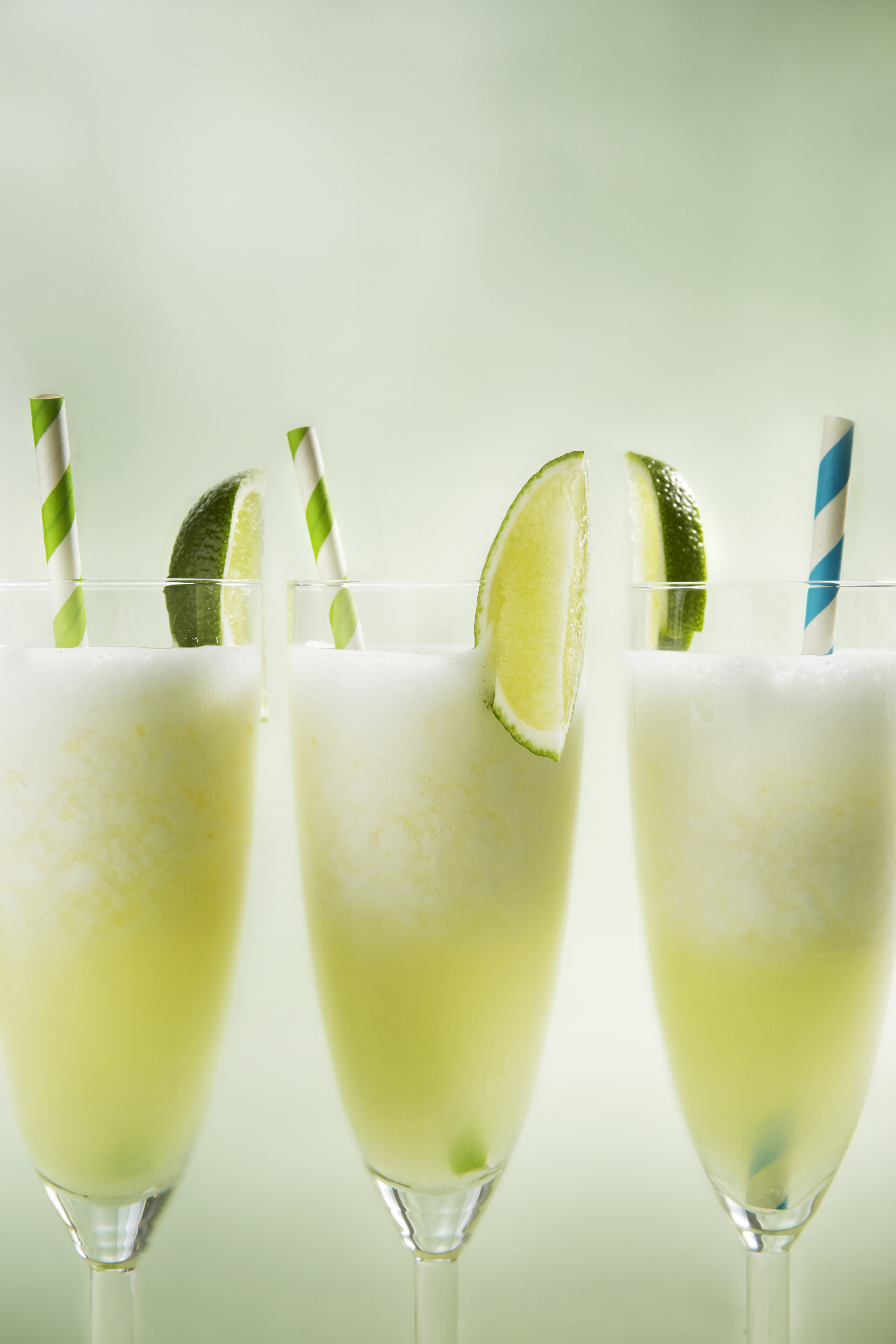 Prosecco-cocktail met limoen