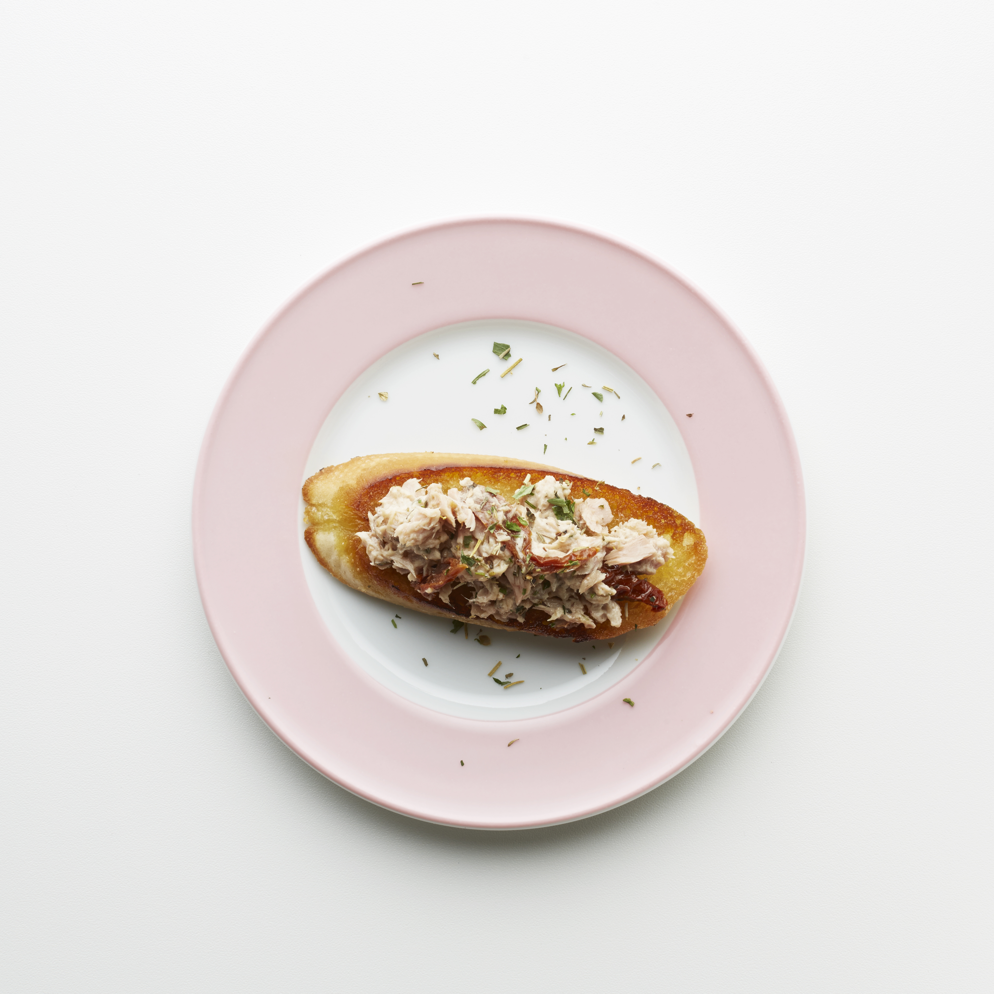 Stokbrood met tonijn en tomaat