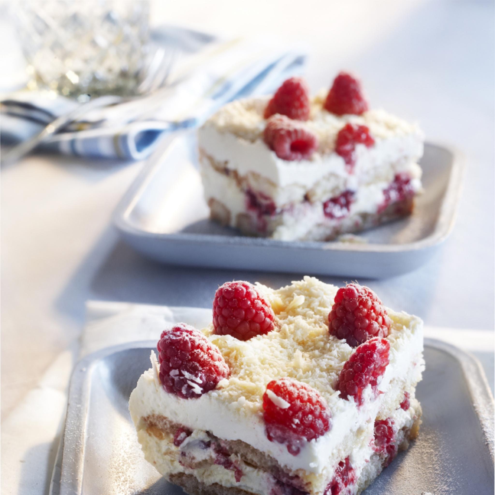 Snelle tiramisu met witte chocolade en frambozen
