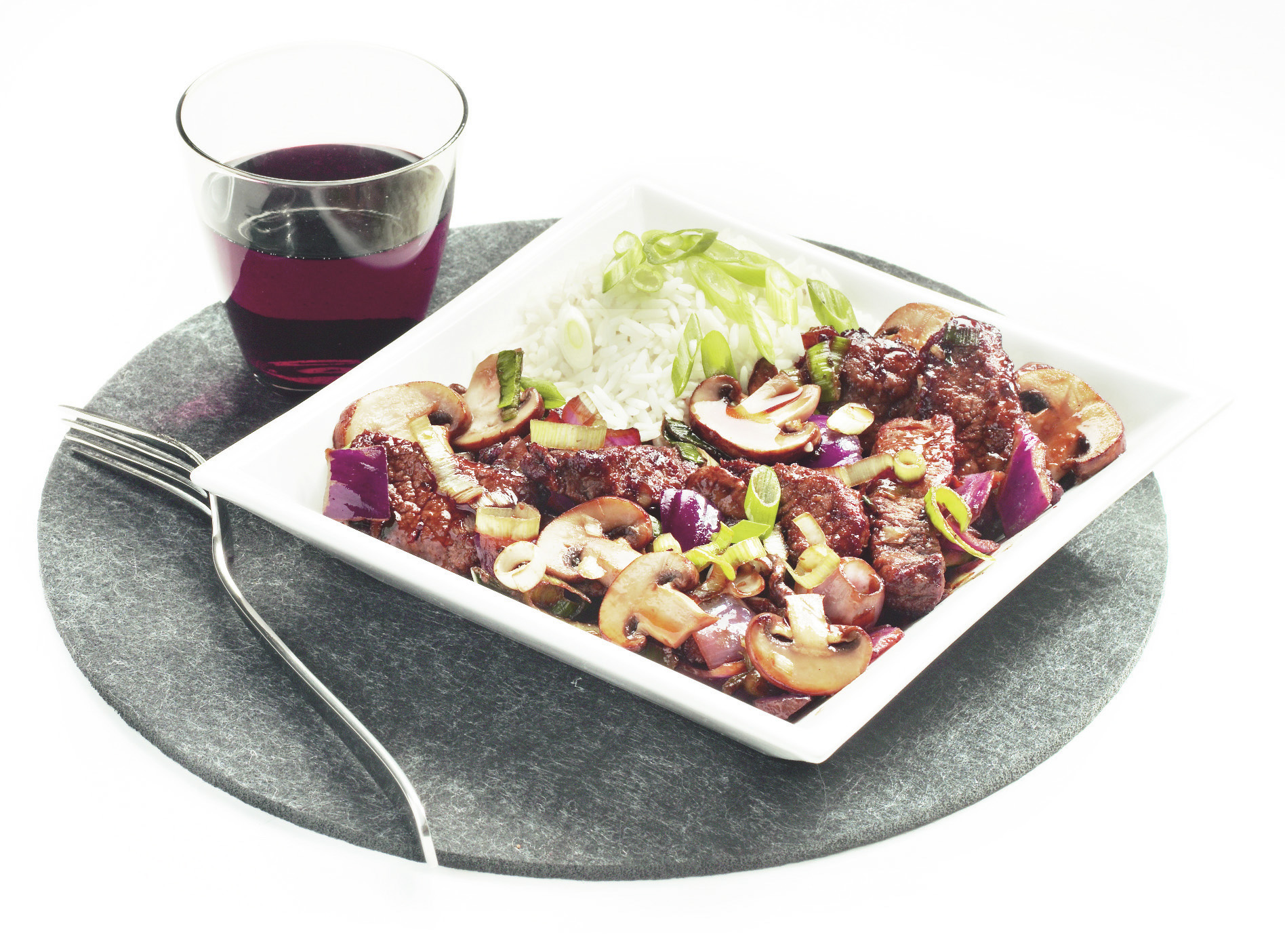 Snel gebakken biefstuk met lente-ui