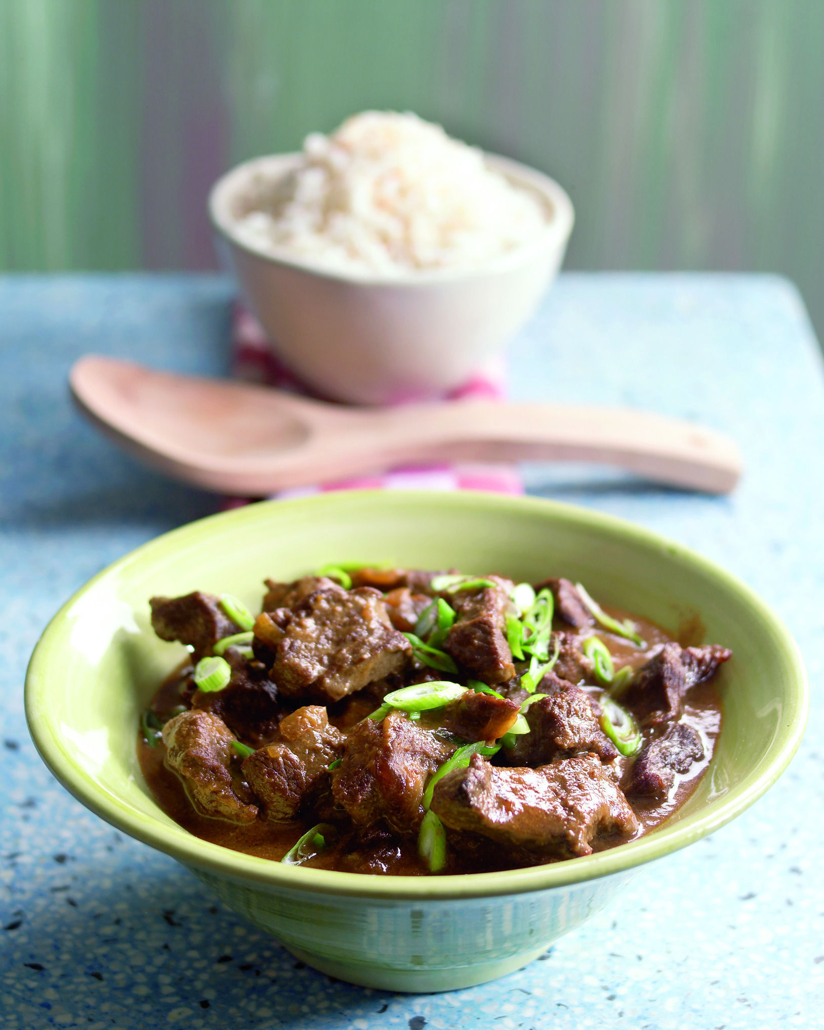 Indische Smoor van rundvlees met Indische kruiden en kokosmelk