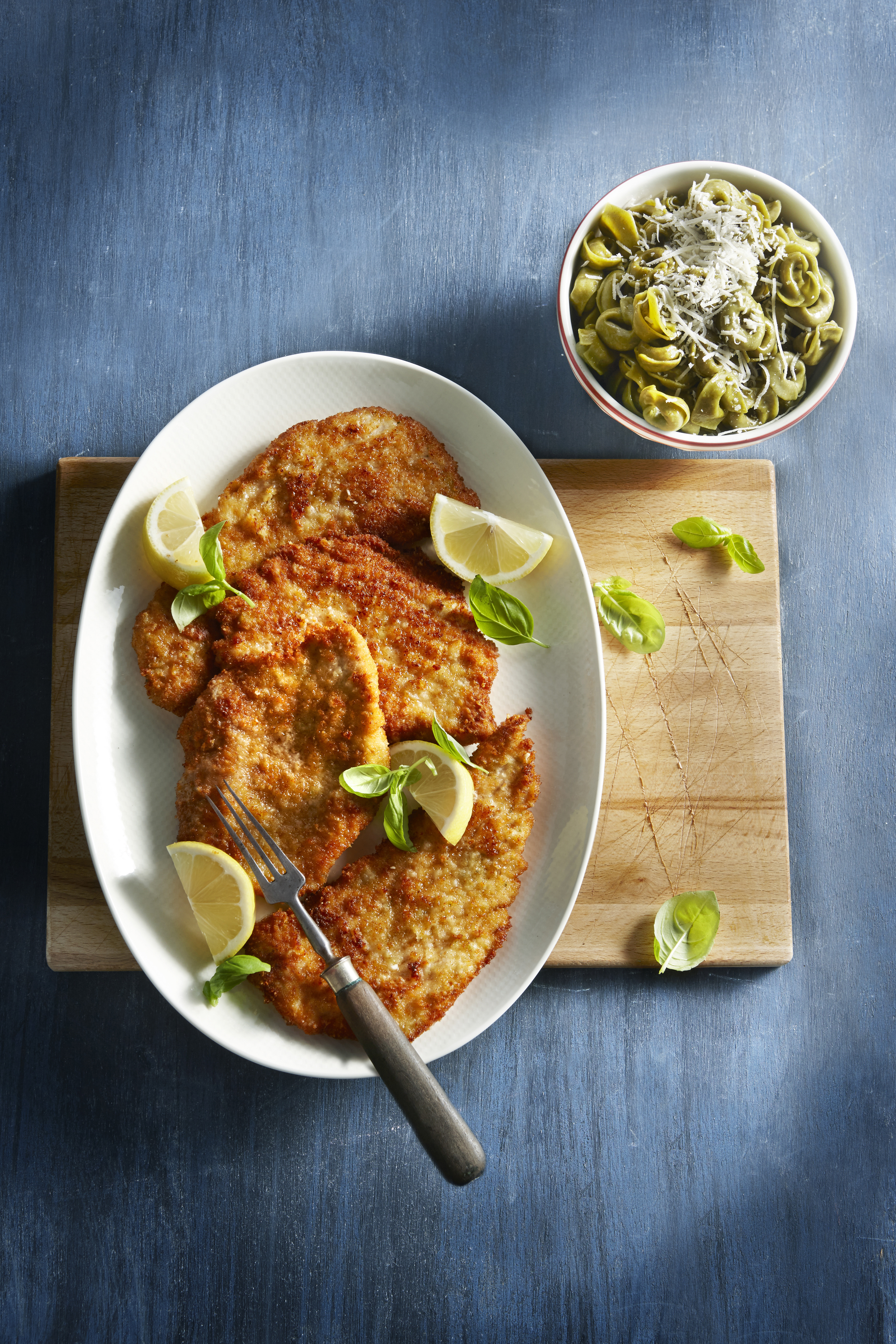 Schnitzel met pesto en parmezaan