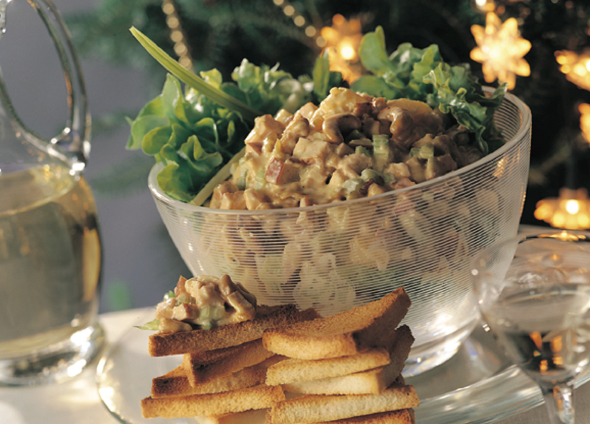 Salade met gerookte kip en ananas