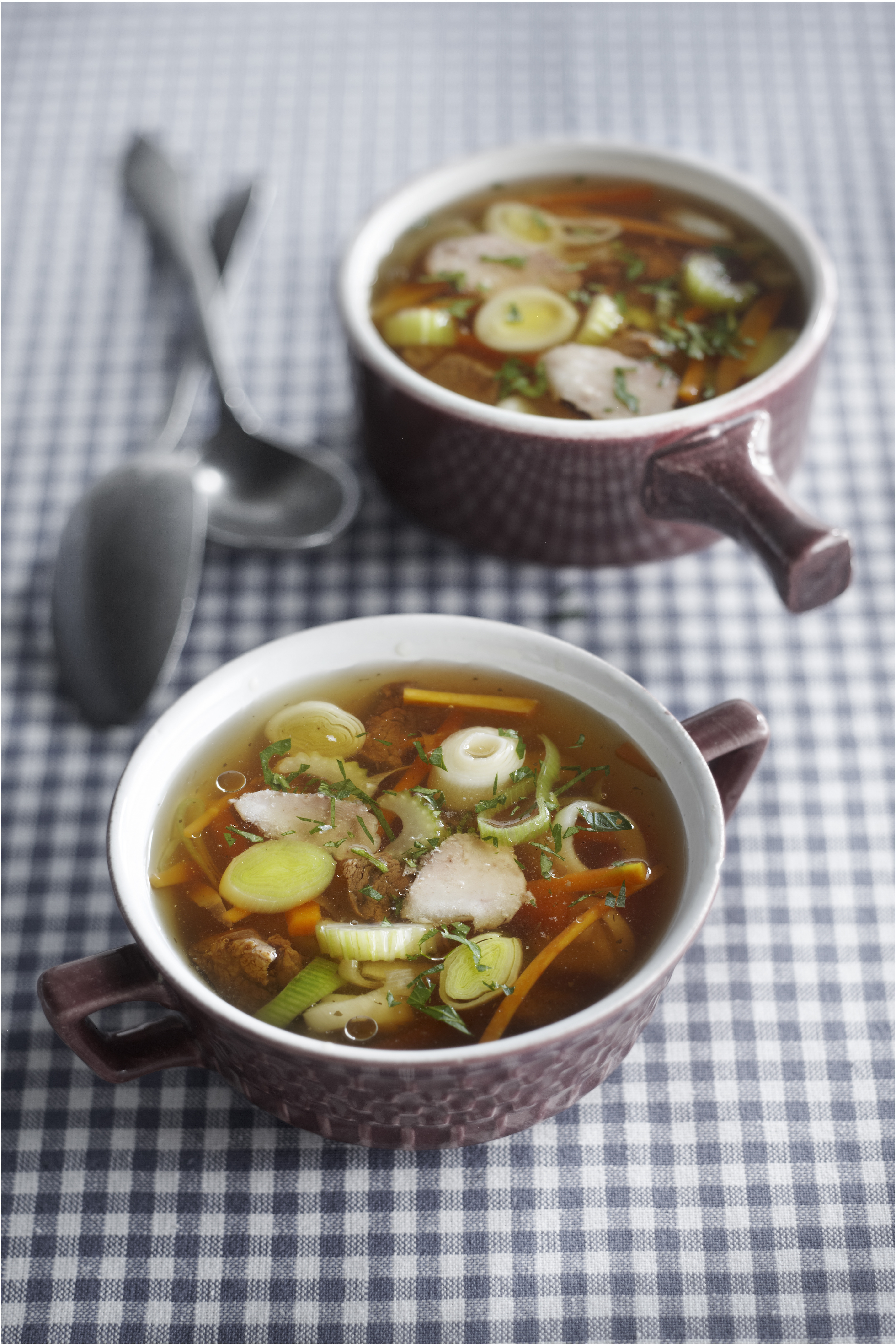 Runderbouillon met wintergroenten