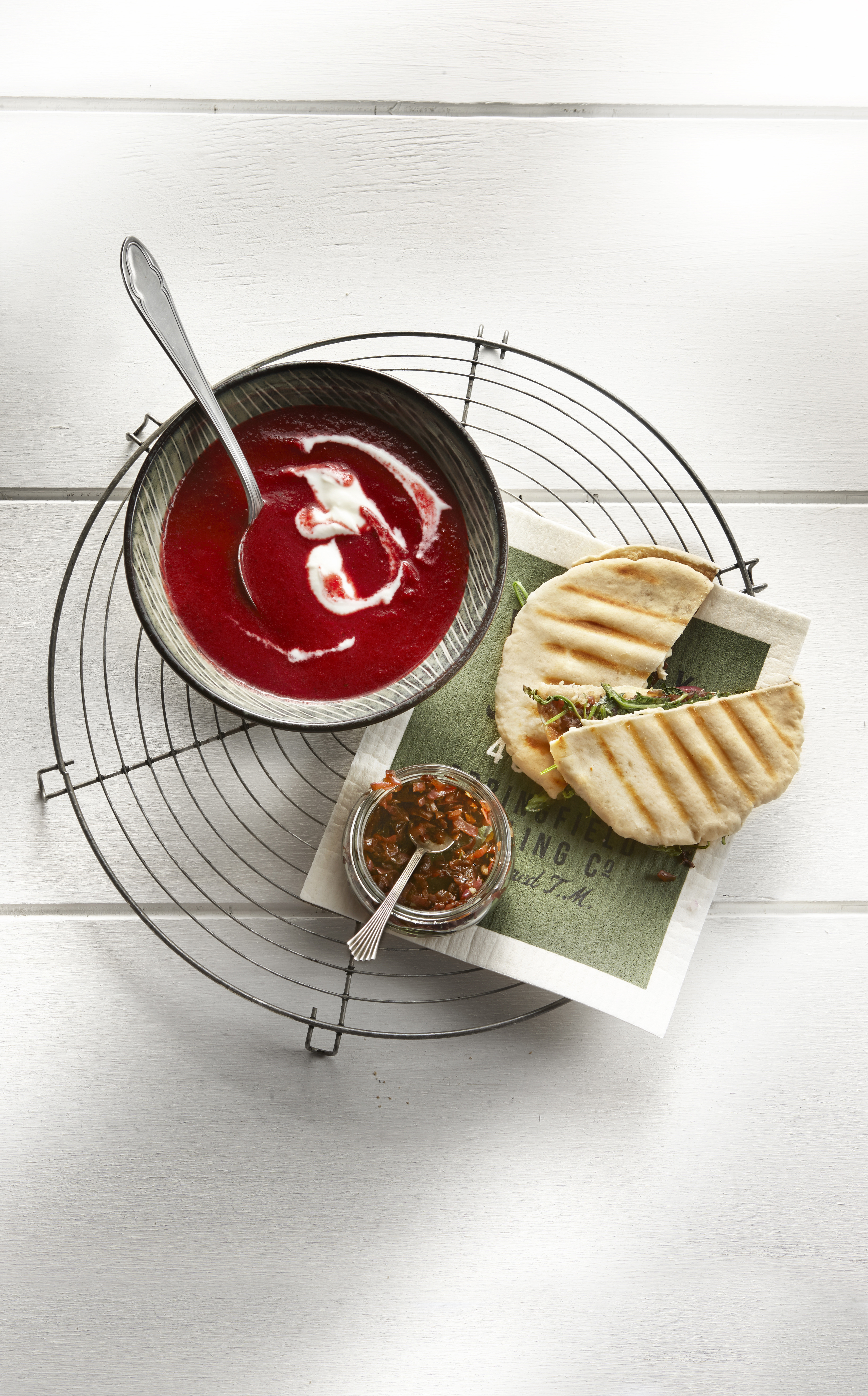 Pittige Bietensoep + Pita-Tosti